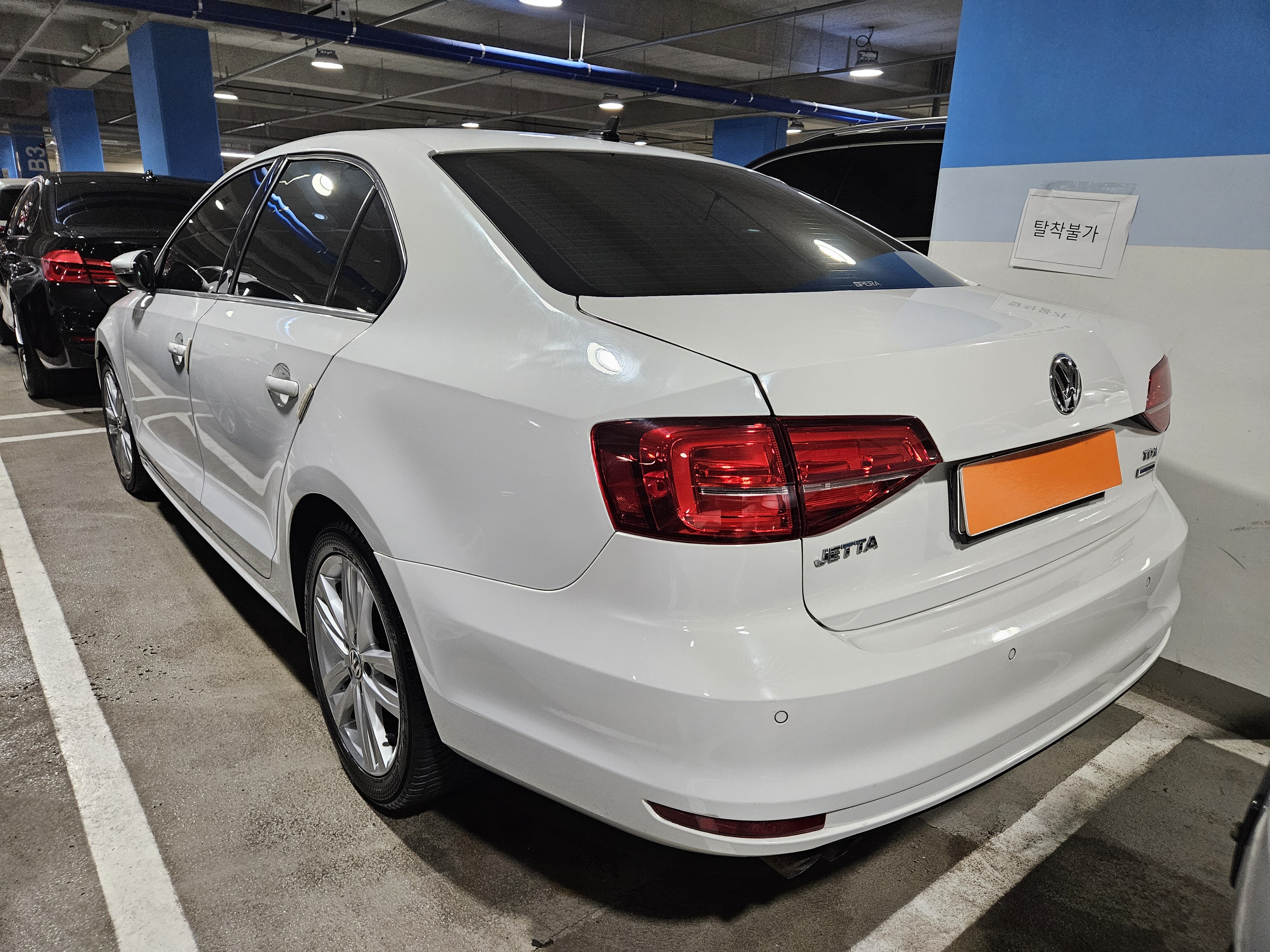 2015 VOLKSWAGEN NEW JETTA 2.0 TDI BLUEMOTION PREMIUM - Thumbnail 3