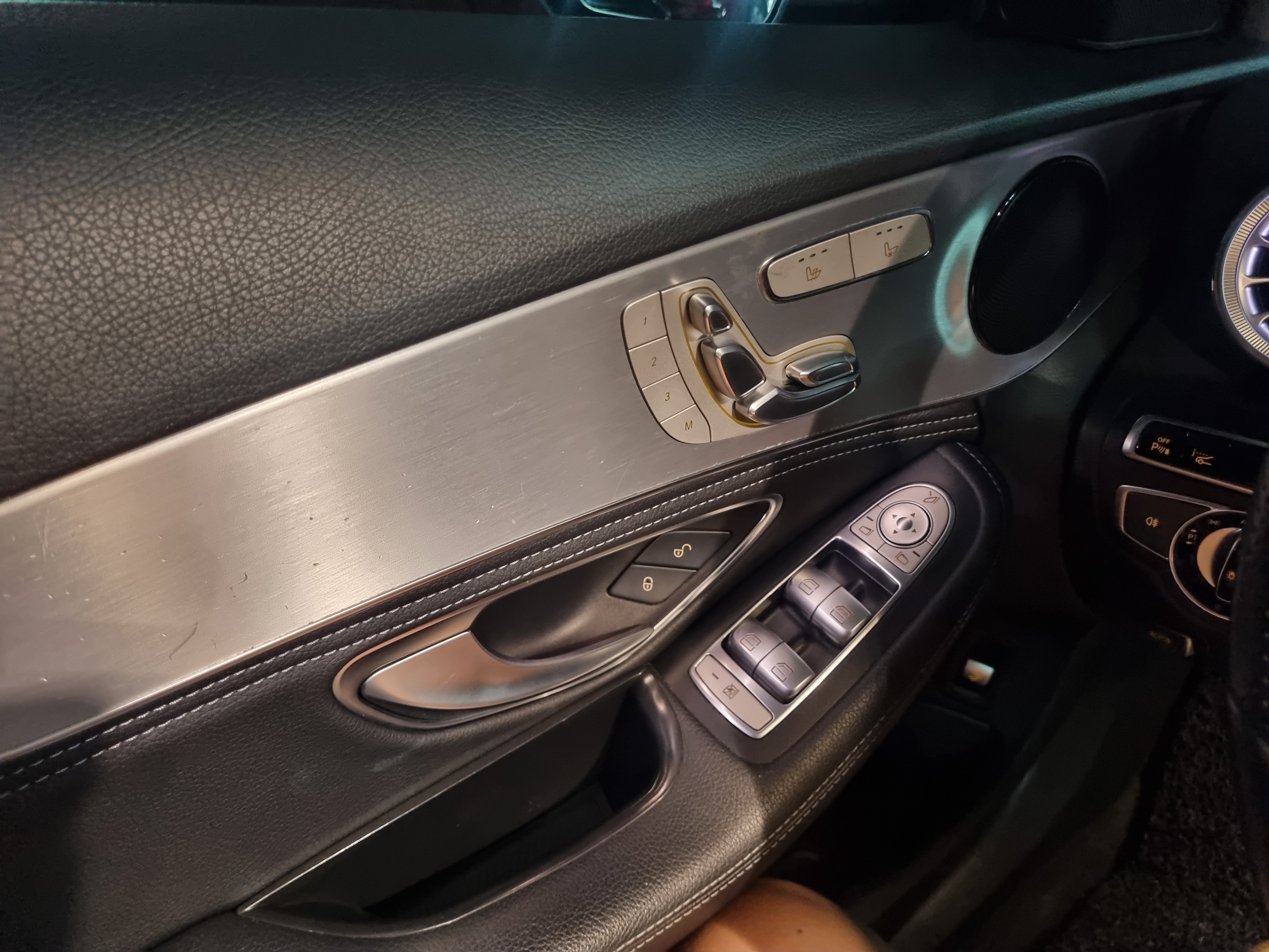 2016 MERCEDES BENZ C-CLASS W205 C220 D 4MATIC ESTATE - Thumbnail 31
