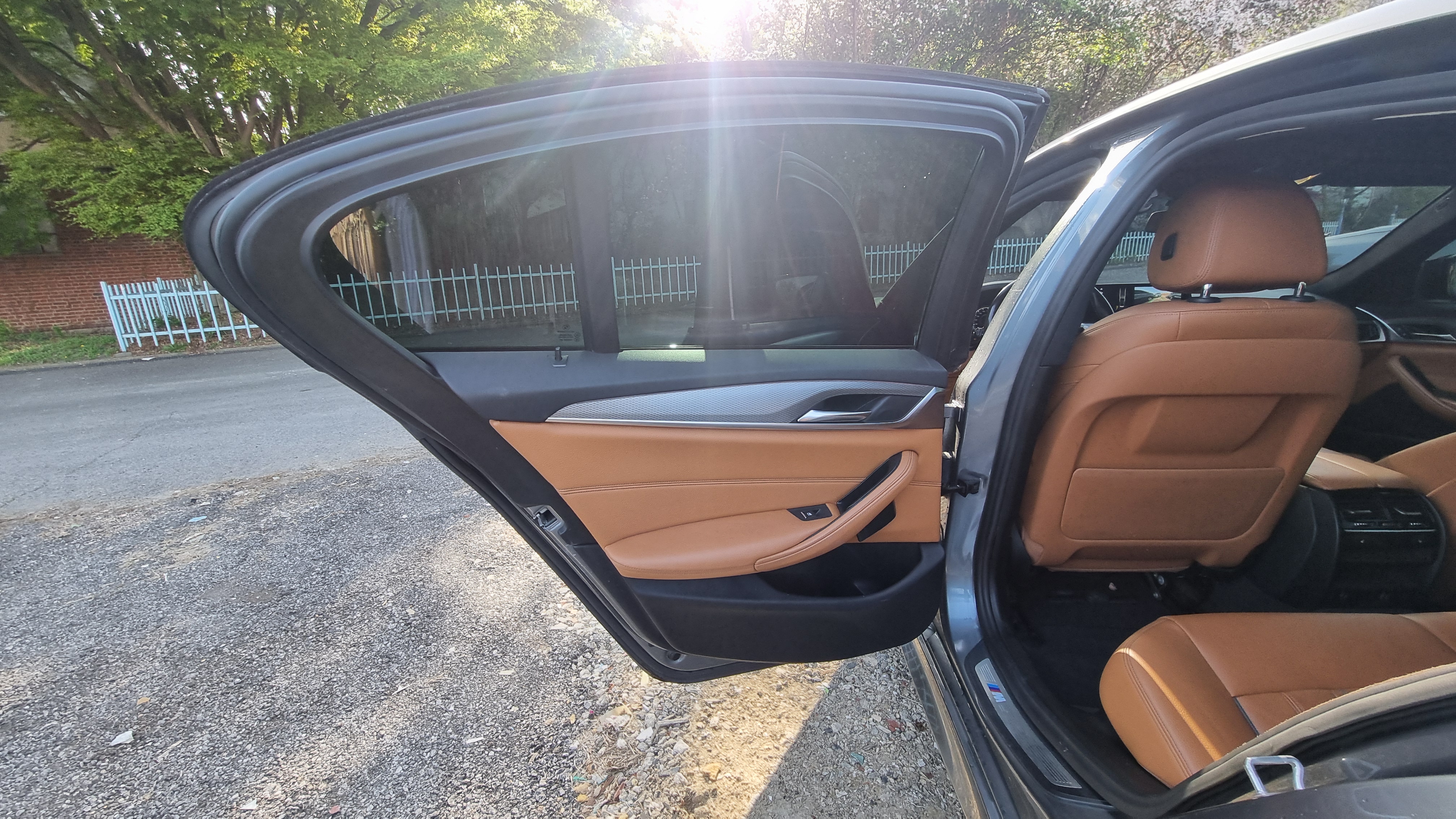 2017 BMW 5 Series (G30) 520d M Sport Package - Thumbnail 2