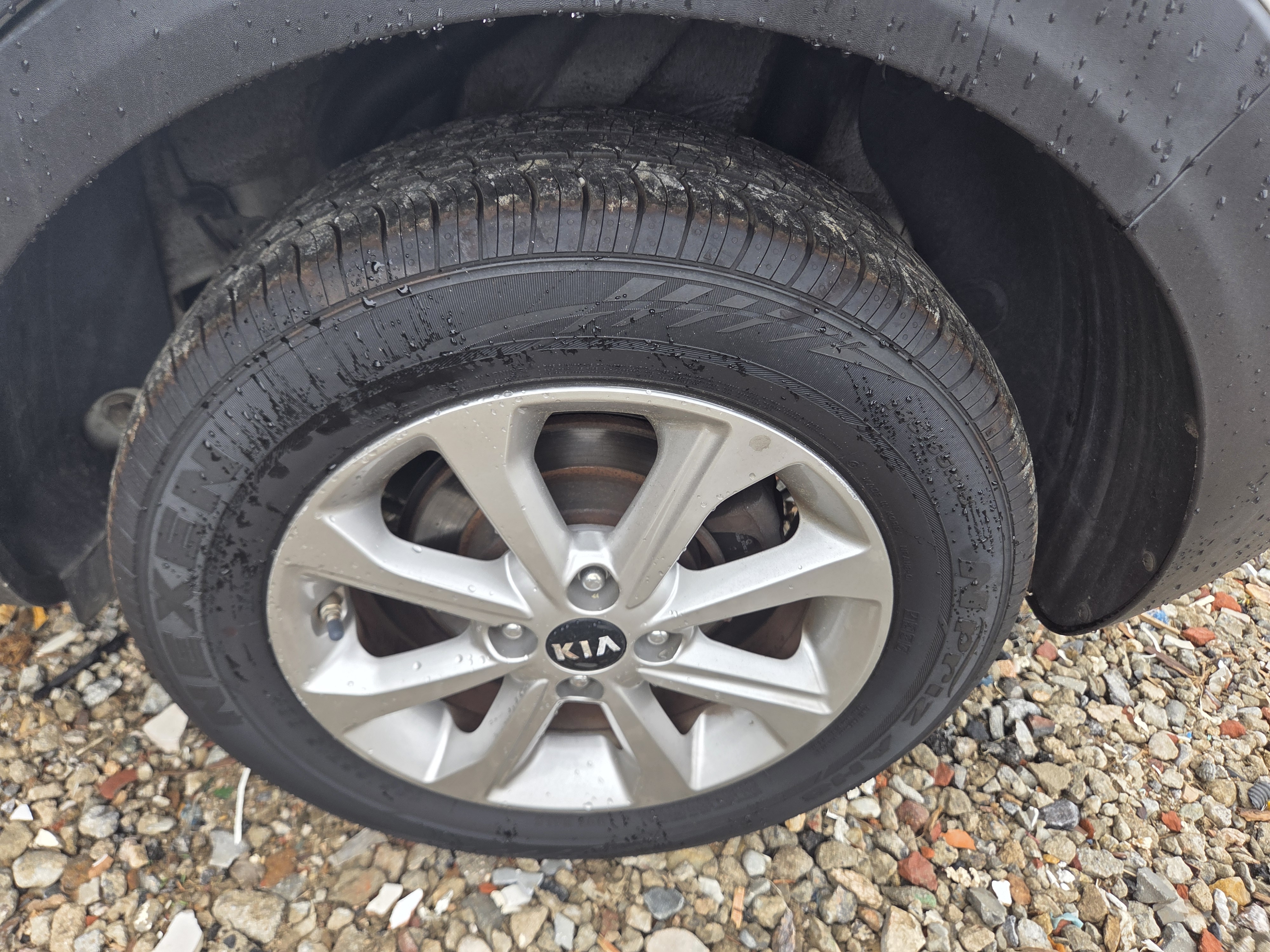 2018 KIA STONIC DIESEL 1.6 DELUXE - Thumbnail 17