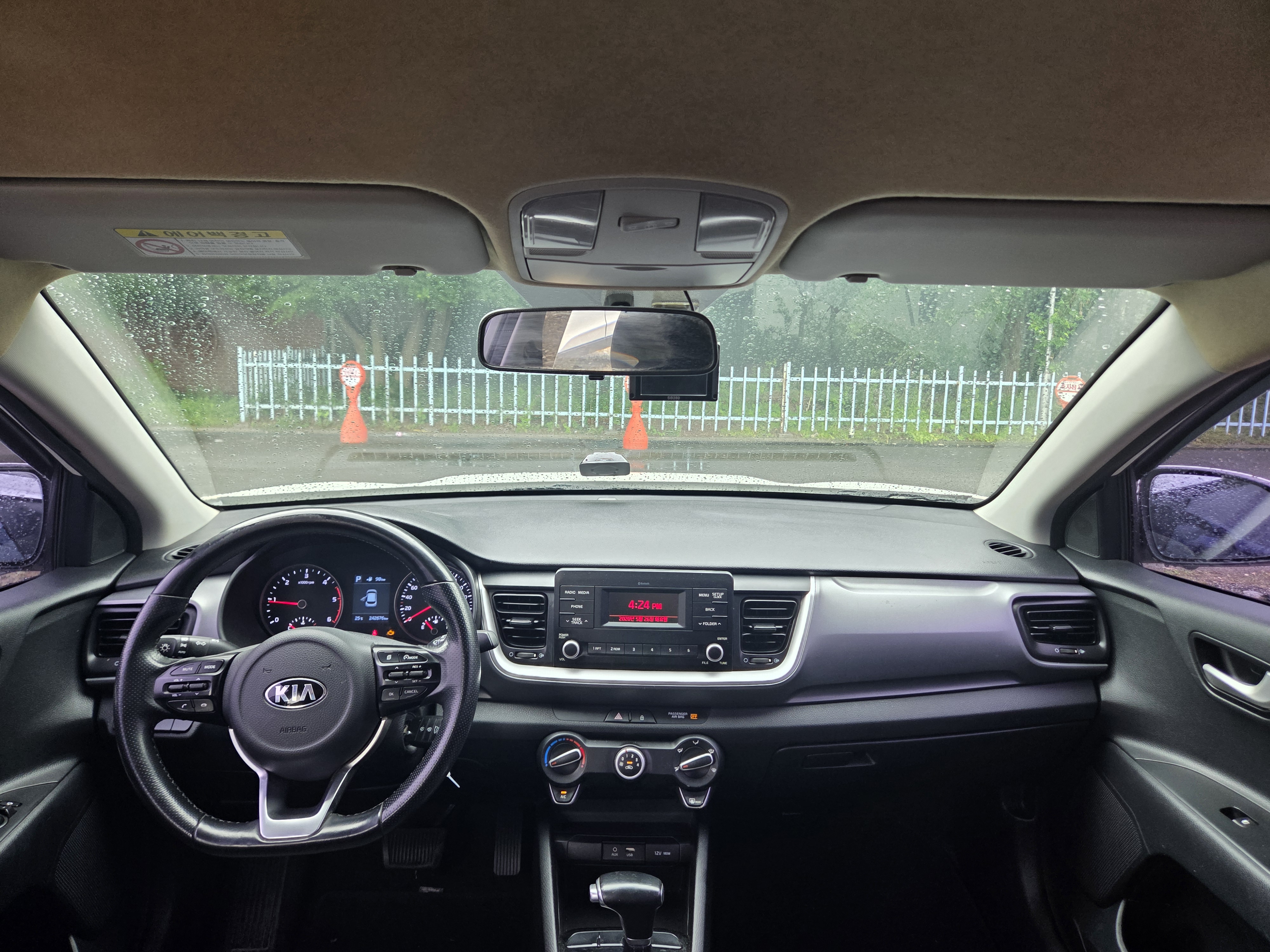 2018 KIA STONIC DIESEL 1.6 DELUXE - Thumbnail 33