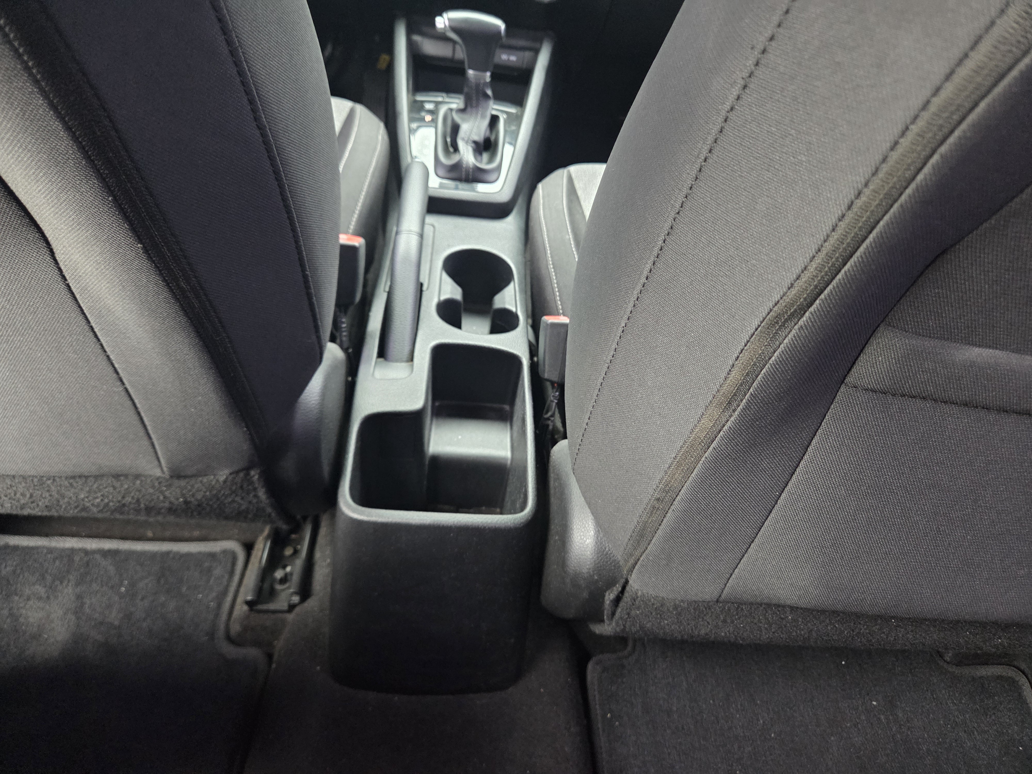 2018 KIA STONIC DIESEL 1.6 DELUXE - Thumbnail 34