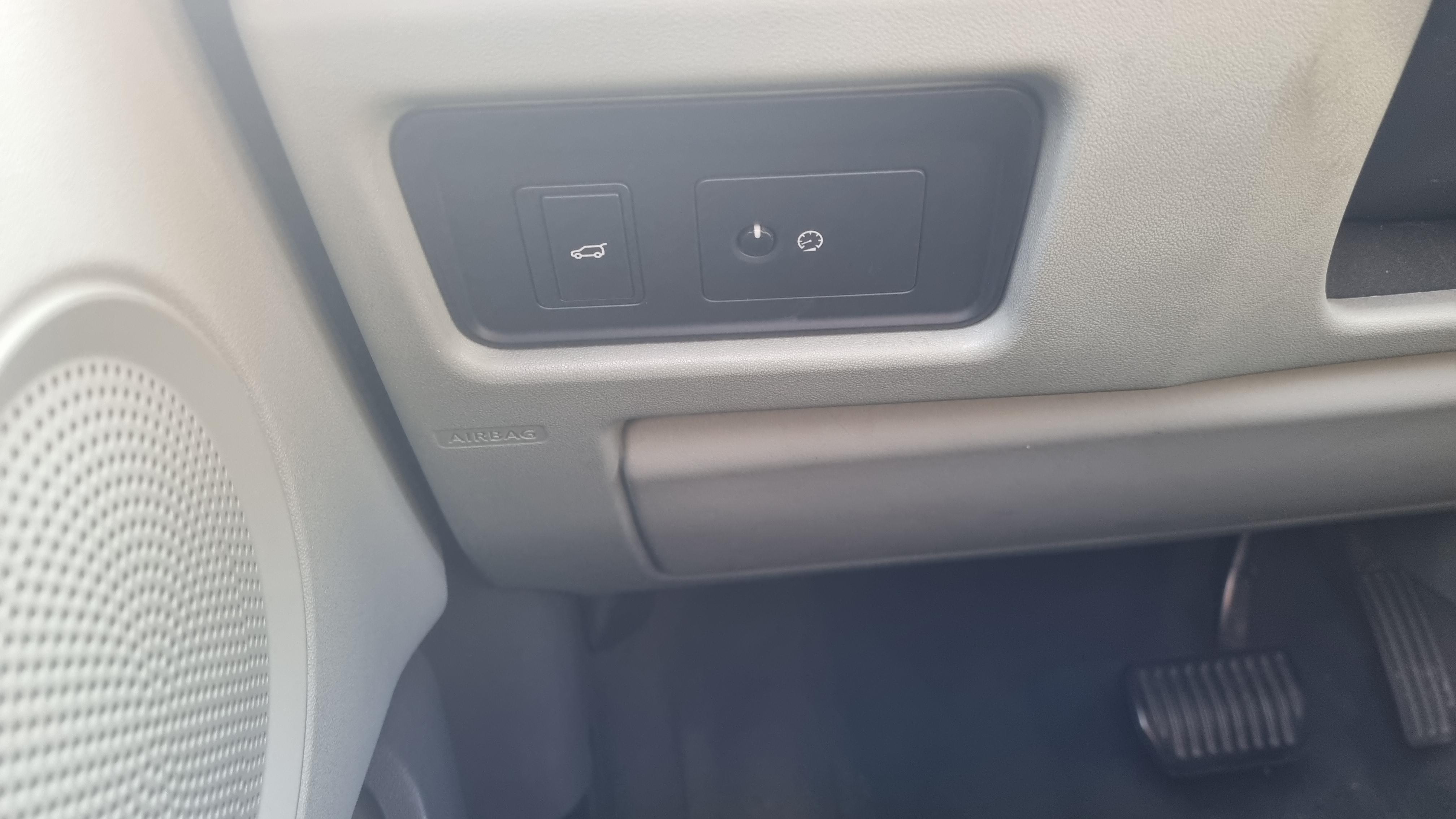 2016 LAND ROVER DISCOVERY SPORT 2.0 TD4 HSE LUXURY - Thumbnail 2