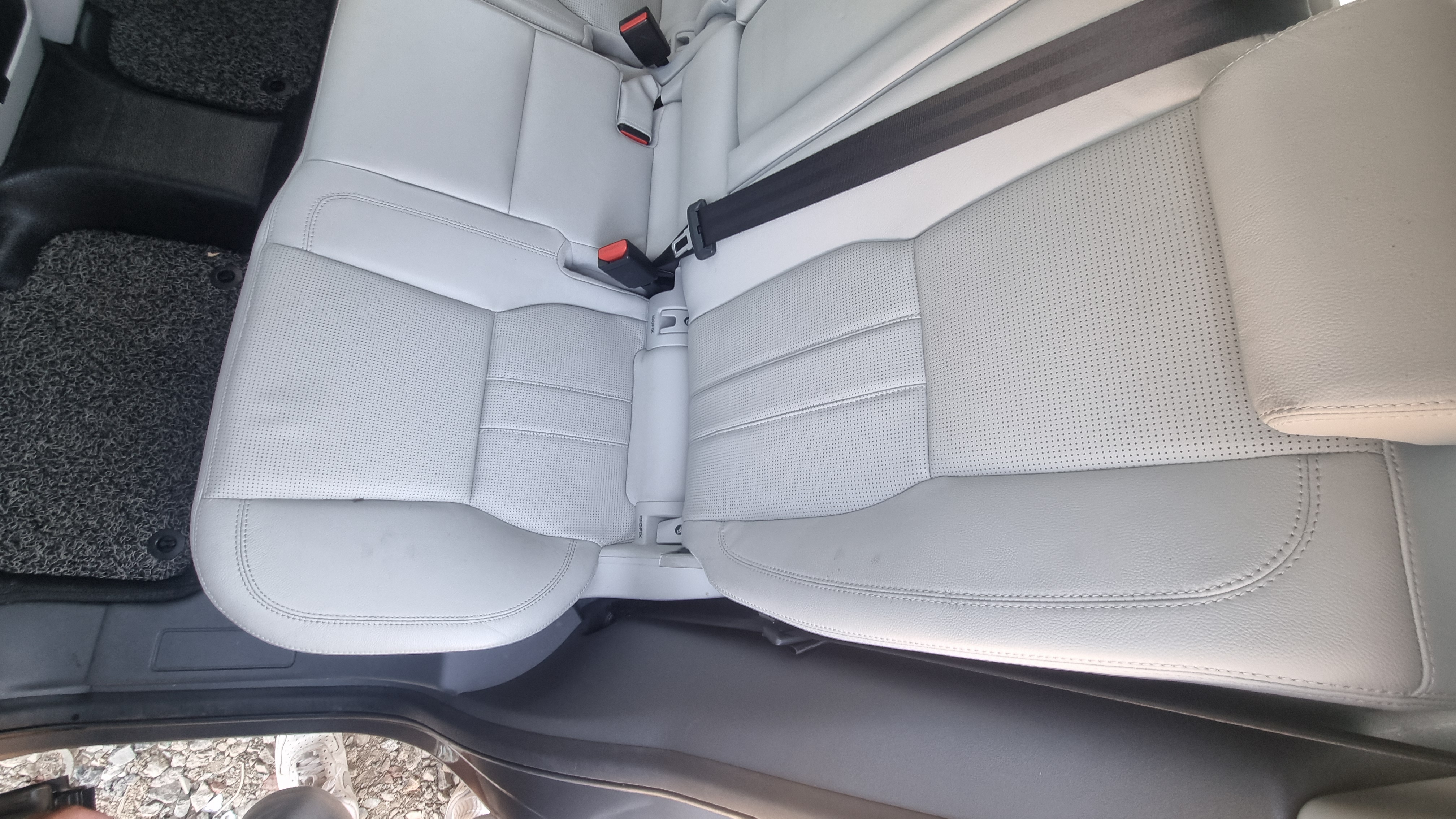 2017 LAND ROVER DISCOVERY SPORT 2.0 TD4 SE - Thumbnail 33