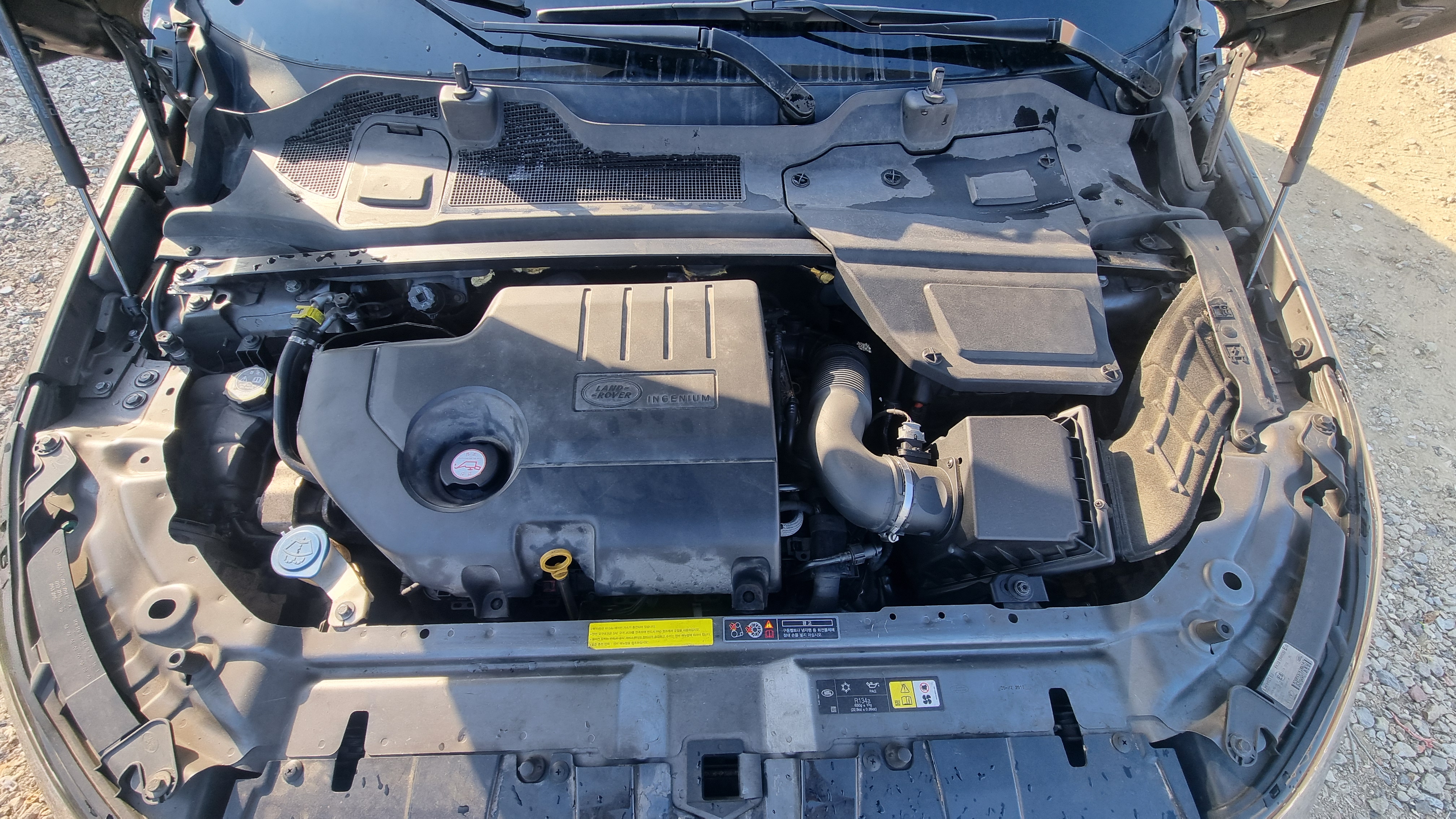 2017 LAND ROVER DISCOVERY SPORT 2.0 TD4 SE - Thumbnail 39