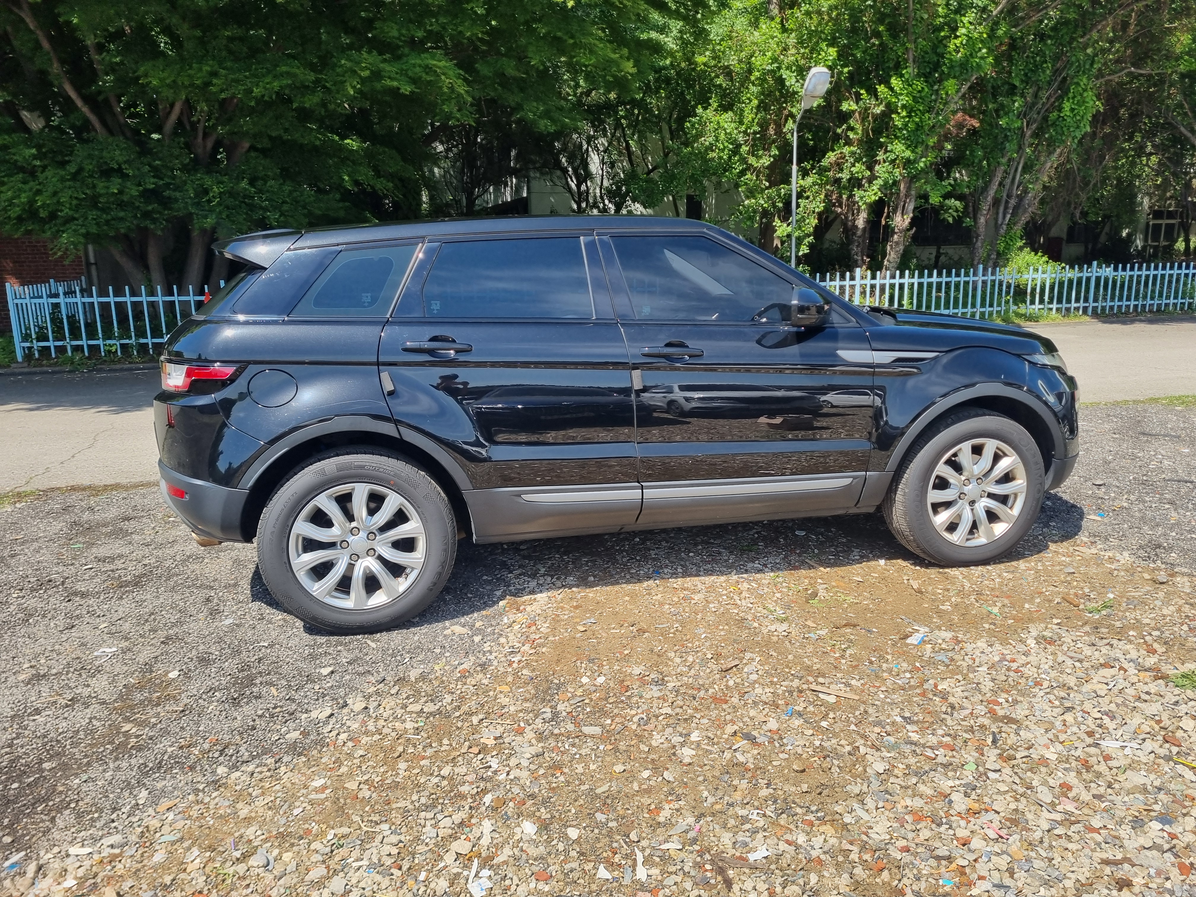 2016 LAND ROVER RANGE ROVER EVOQUE 2.0 TD4 SE - Thumbnail 20