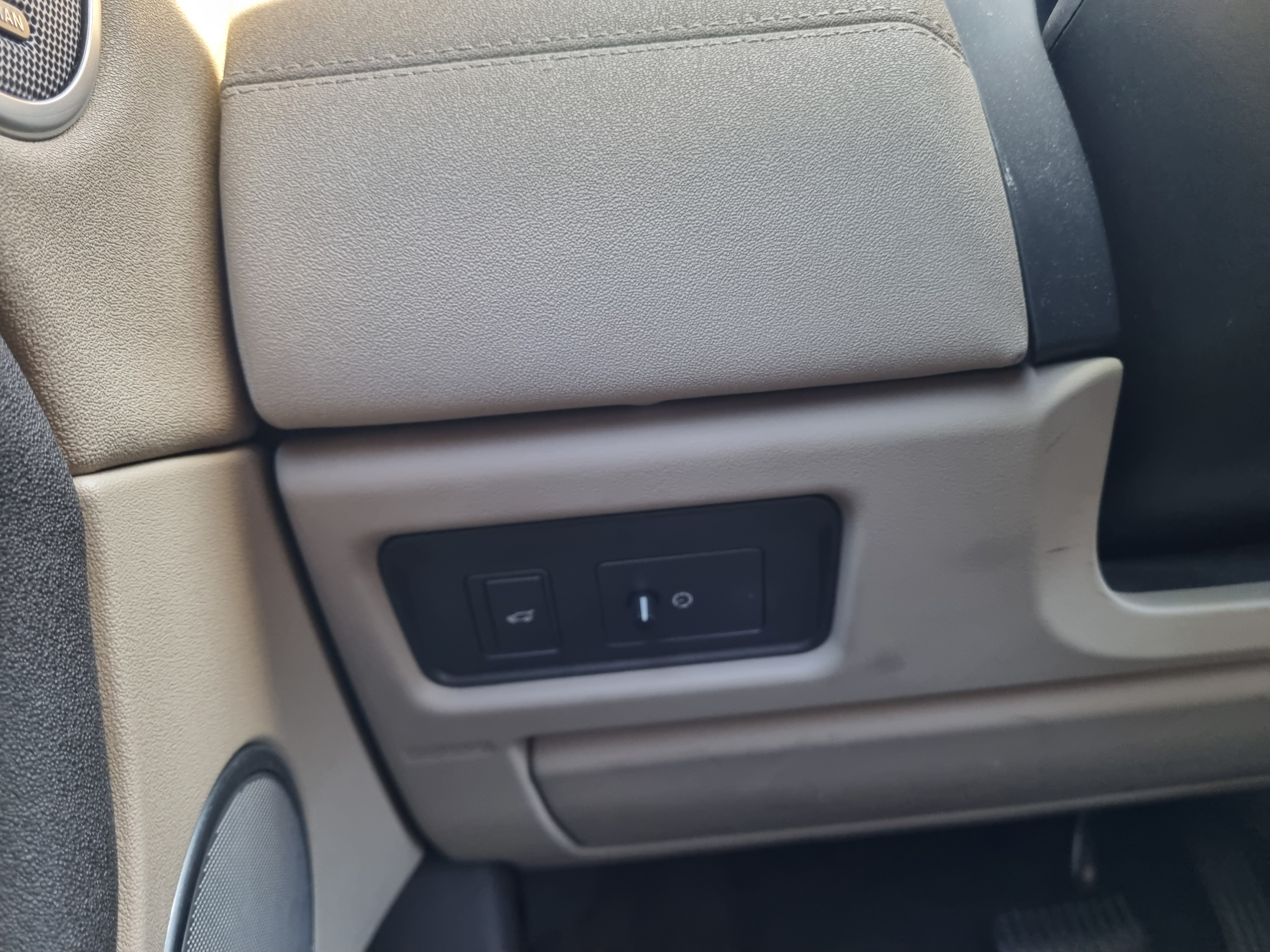 2016 LAND ROVER RANGE ROVER EVOQUE 2.0 TD4 SE - Thumbnail 29