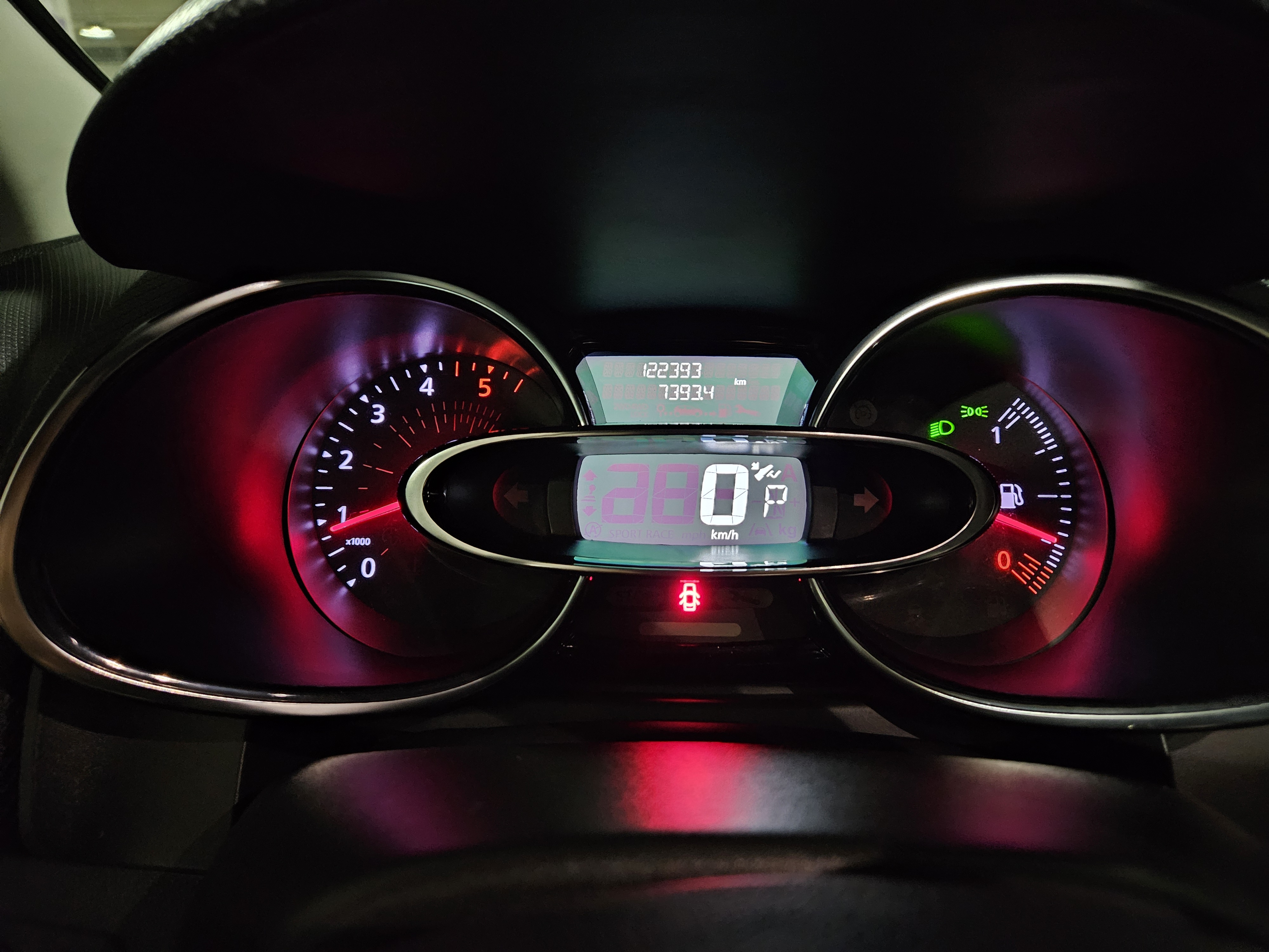 2019 RENAULT KOREA CLIO INTENS PANORAMIC - Thumbnail 23
