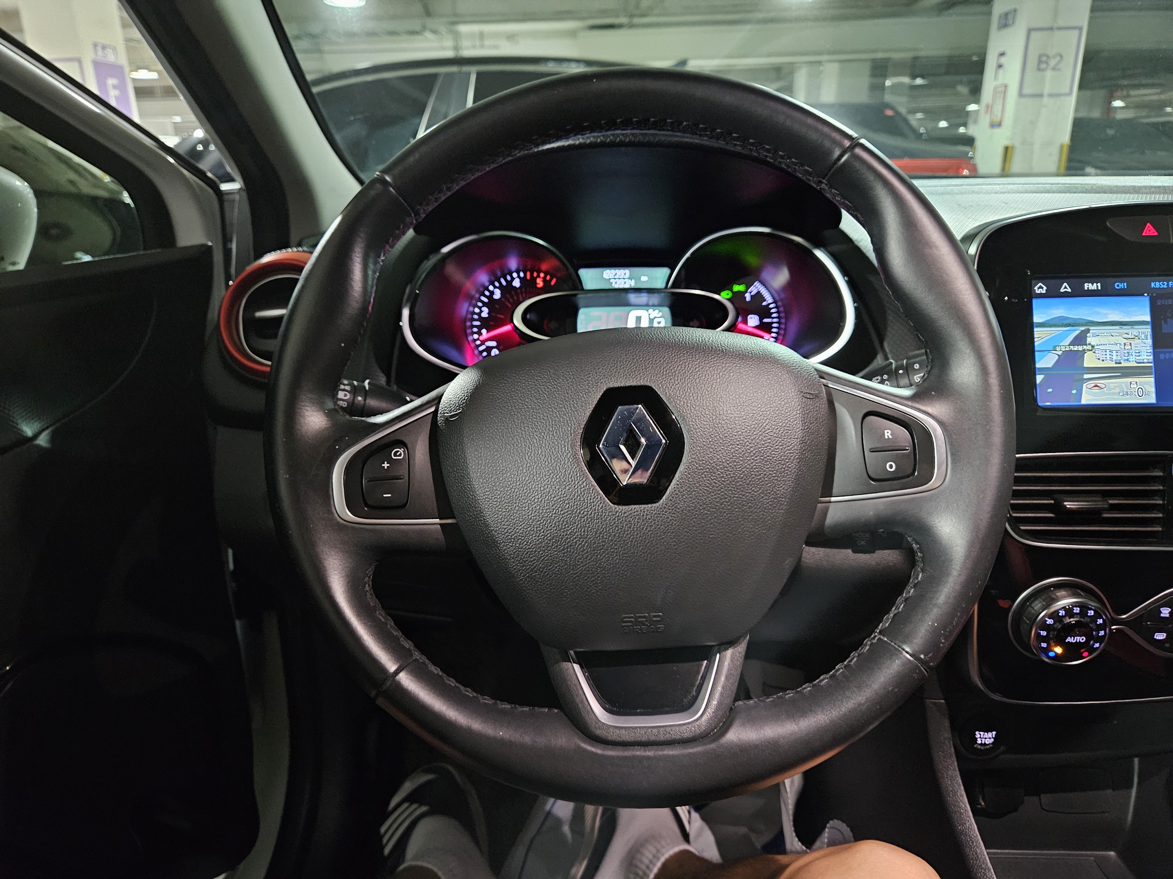 2019 RENAULT KOREA CLIO INTENS PANORAMIC - Thumbnail 24