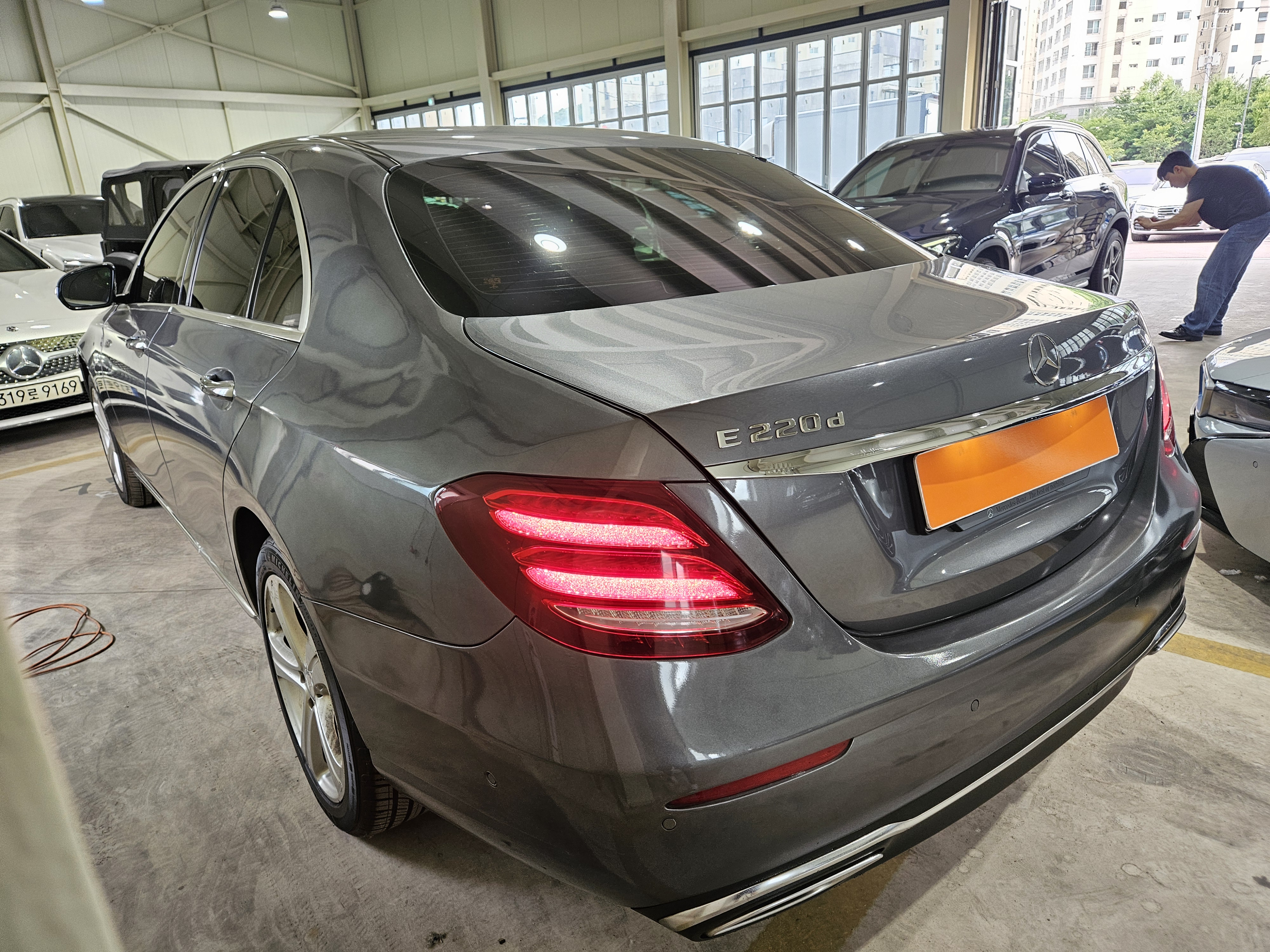 2017 MERCEDES-BENZ E-CLASS (W213) E220D AVANTGARDE - Thumbnail 3