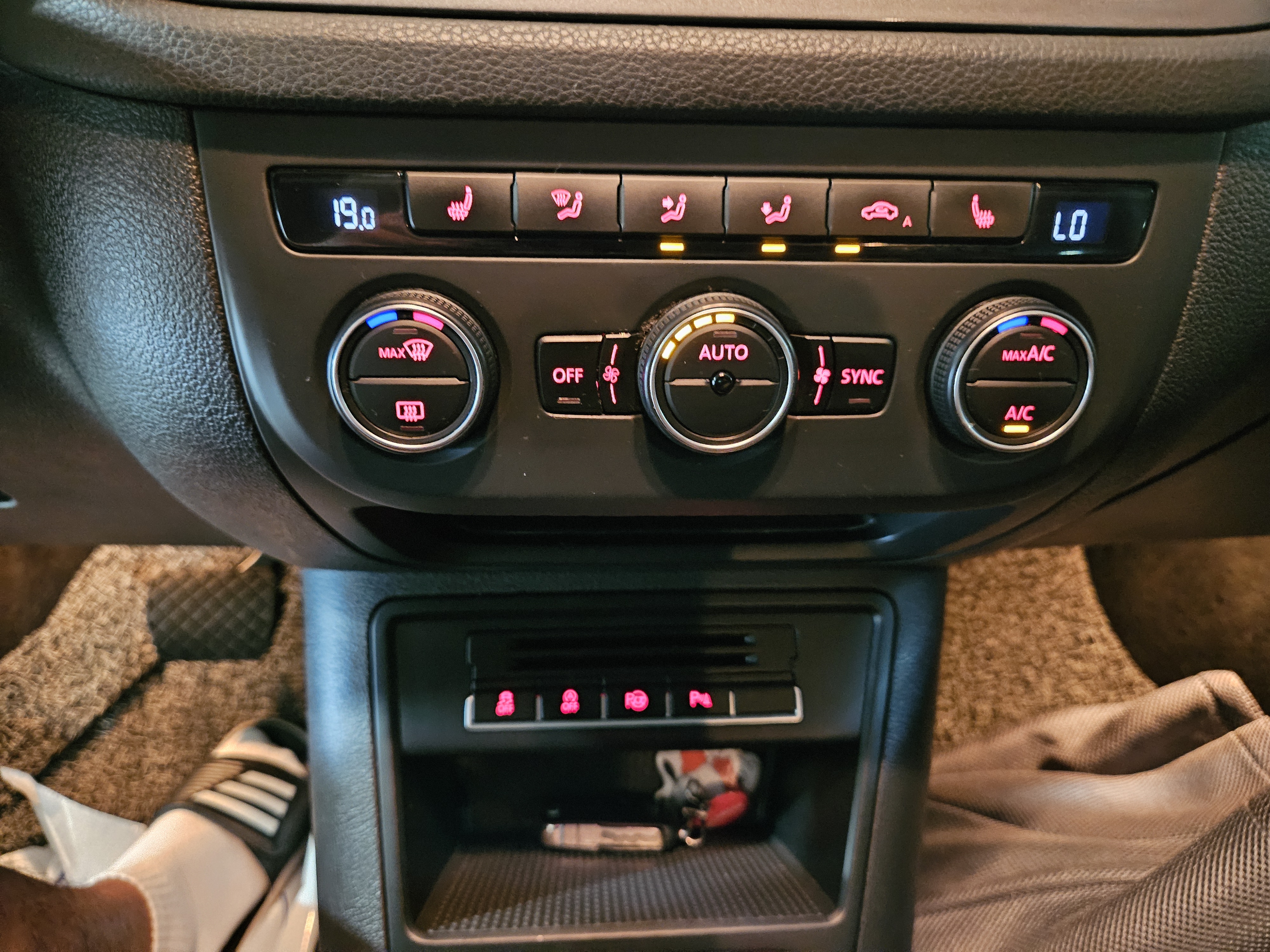 2016 VOLKSWAGEN NEW TIGUAN 2.0 TDI PREMIUM - Thumbnail 23