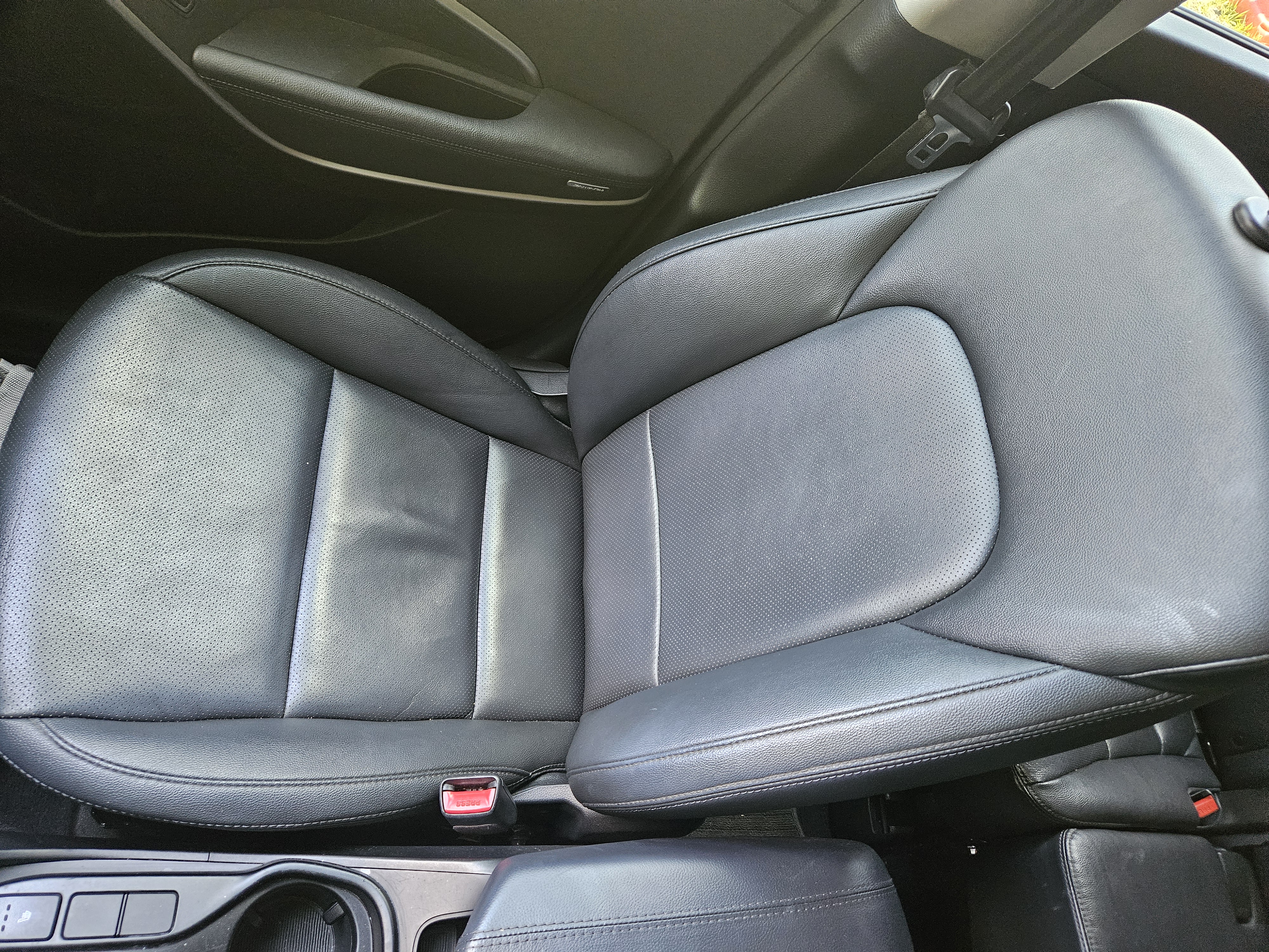 2012 HYUNDAI SANTAFE DM DIESEL 2WD 2.0 PREMIUM (7SEATS) - Thumbnail 20