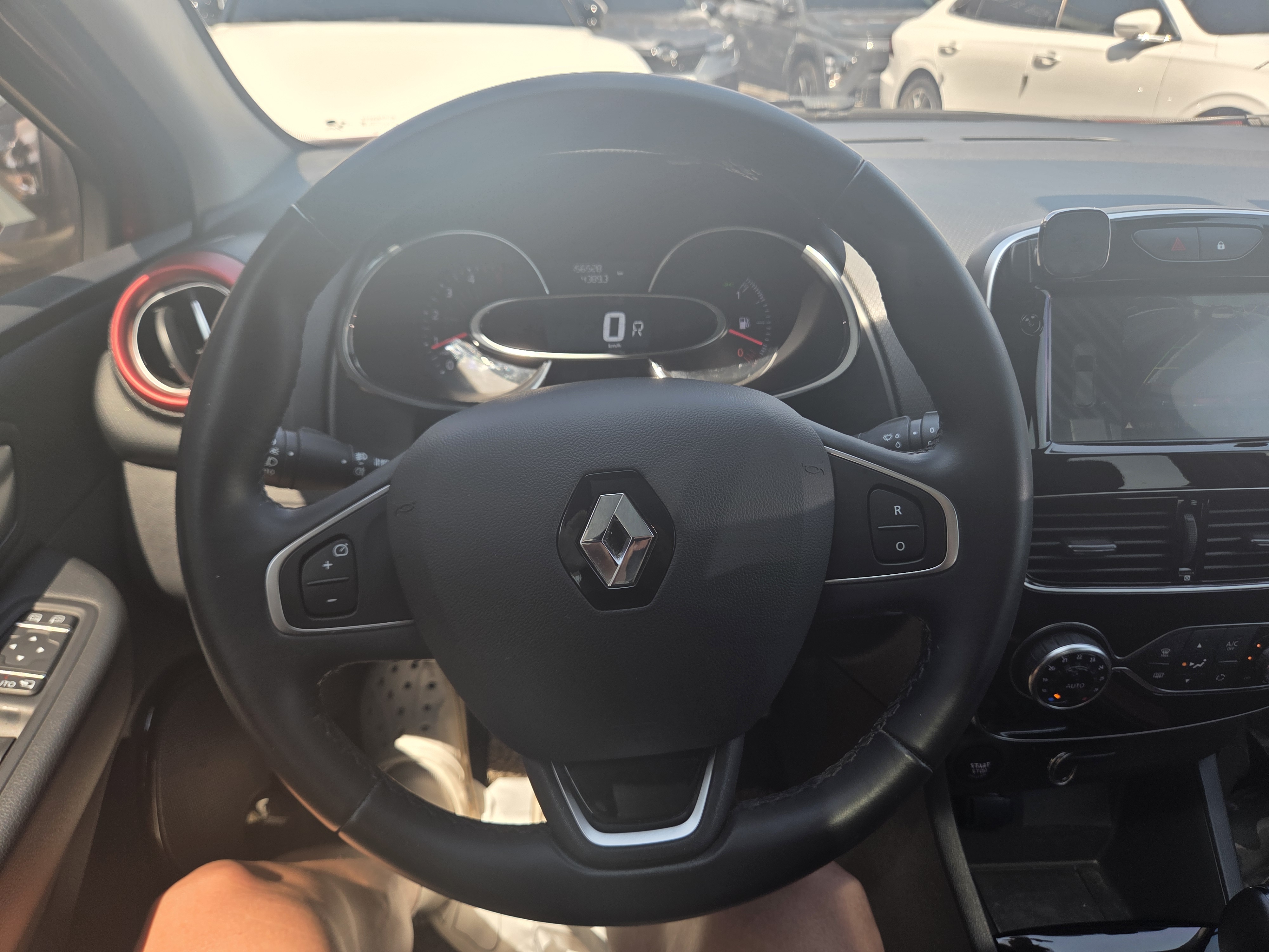 2019 RENAULT SAMSUNG CLIO INTENS PANORAMIC - Thumbnail 32