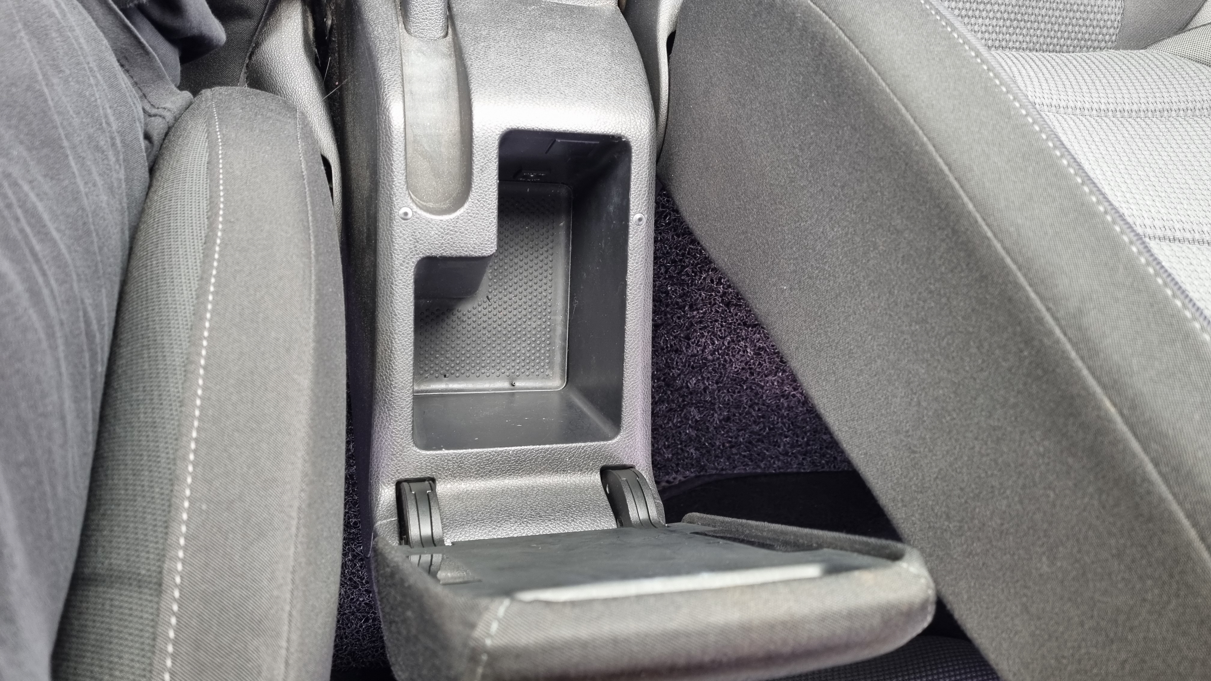 2011 VOLKSWAGEN GOLF 6 2.0 TDI - Thumbnail 14