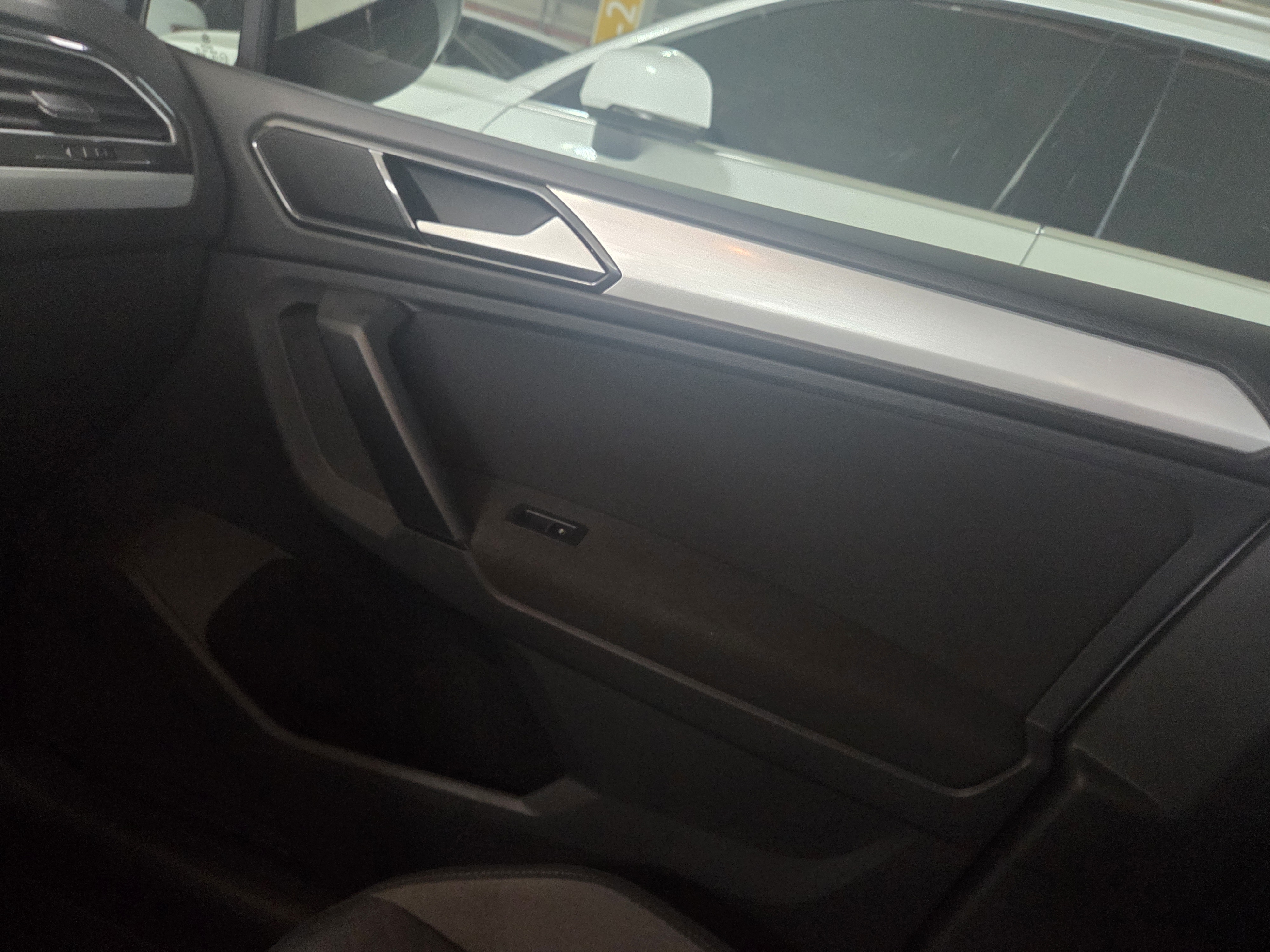 2018 VOLKSWAGEN TIGUAN (2ND GEN) 2.0 TDI - Thumbnail 28