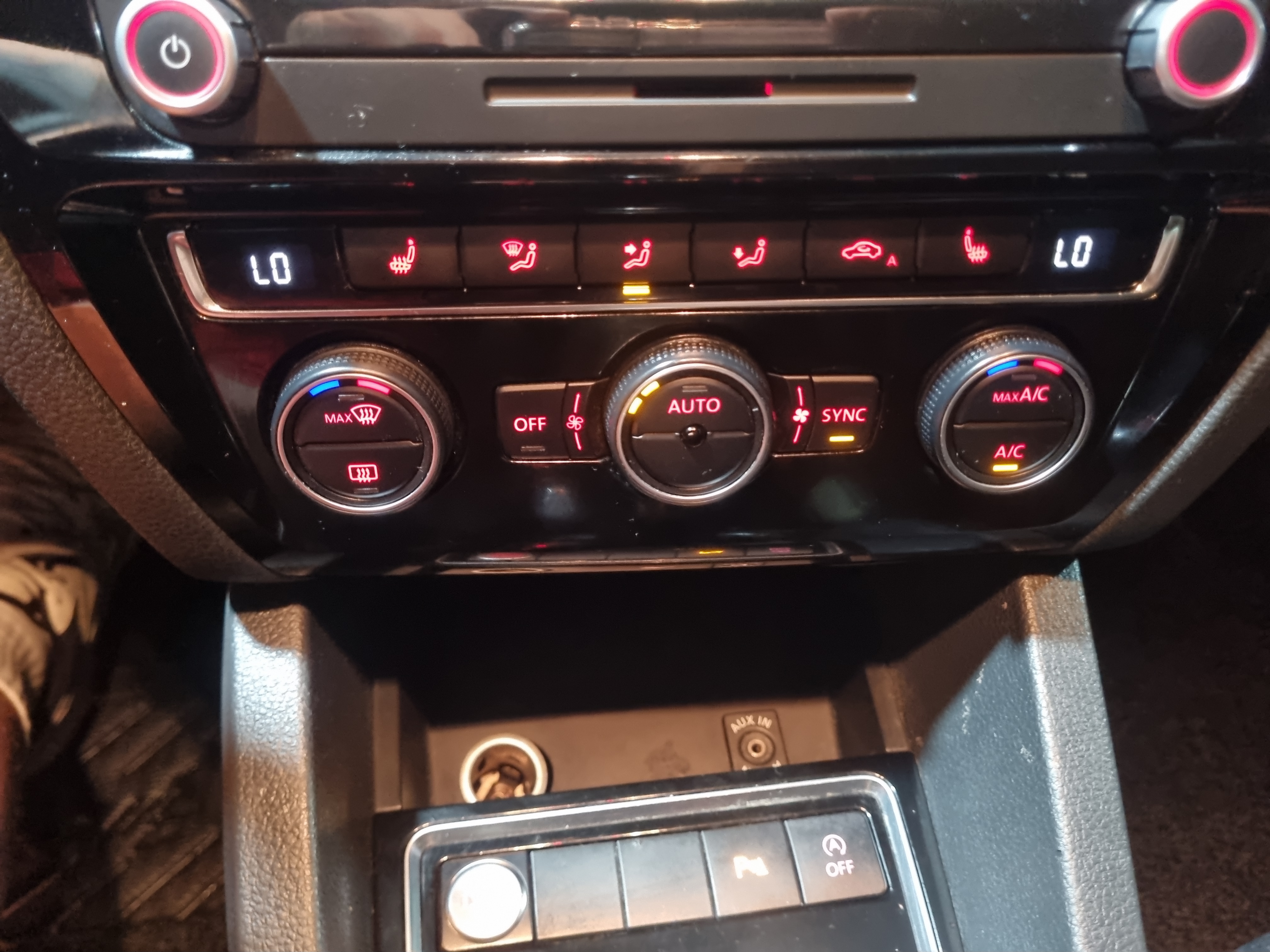 2016 VOLKSWAGEN NEW JETTA 2.0 TDI BLUEMOTION PREMIUM - Thumbnail 24