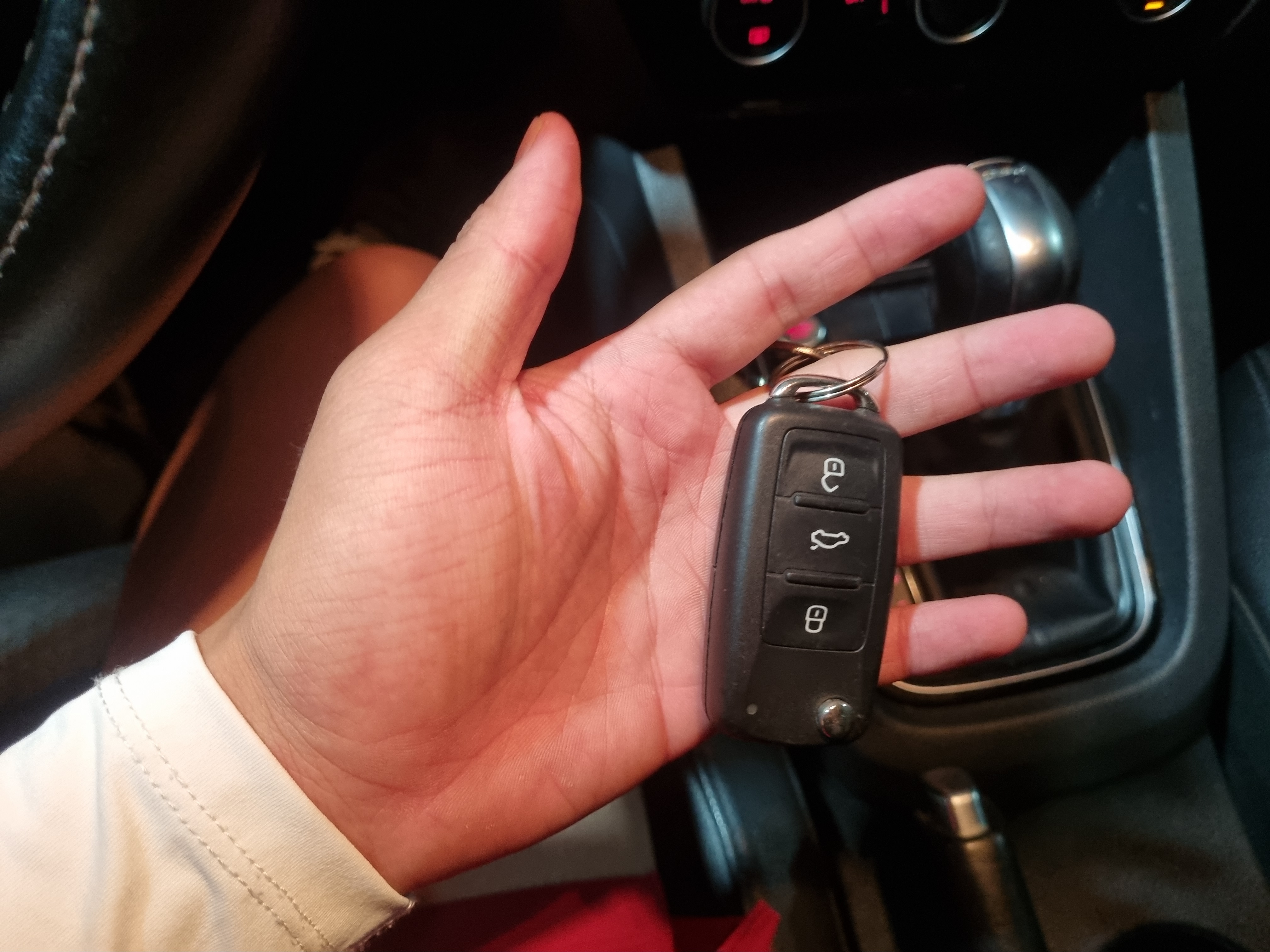 2016 VOLKSWAGEN NEW JETTA 2.0 TDI BLUEMOTION PREMIUM - Thumbnail 28