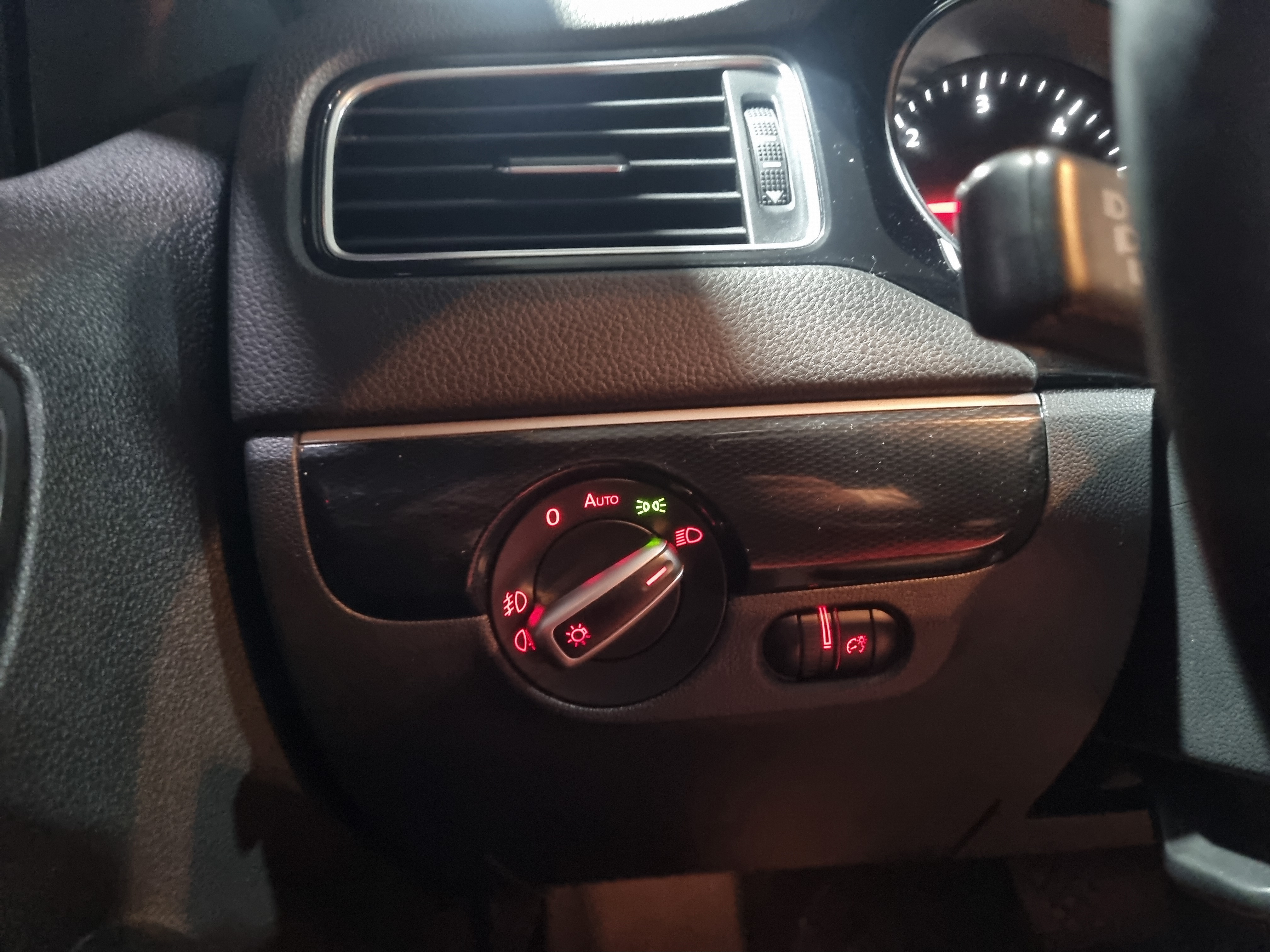 2016 VOLKSWAGEN NEW JETTA 2.0 TDI BLUEMOTION PREMIUM - Thumbnail 32