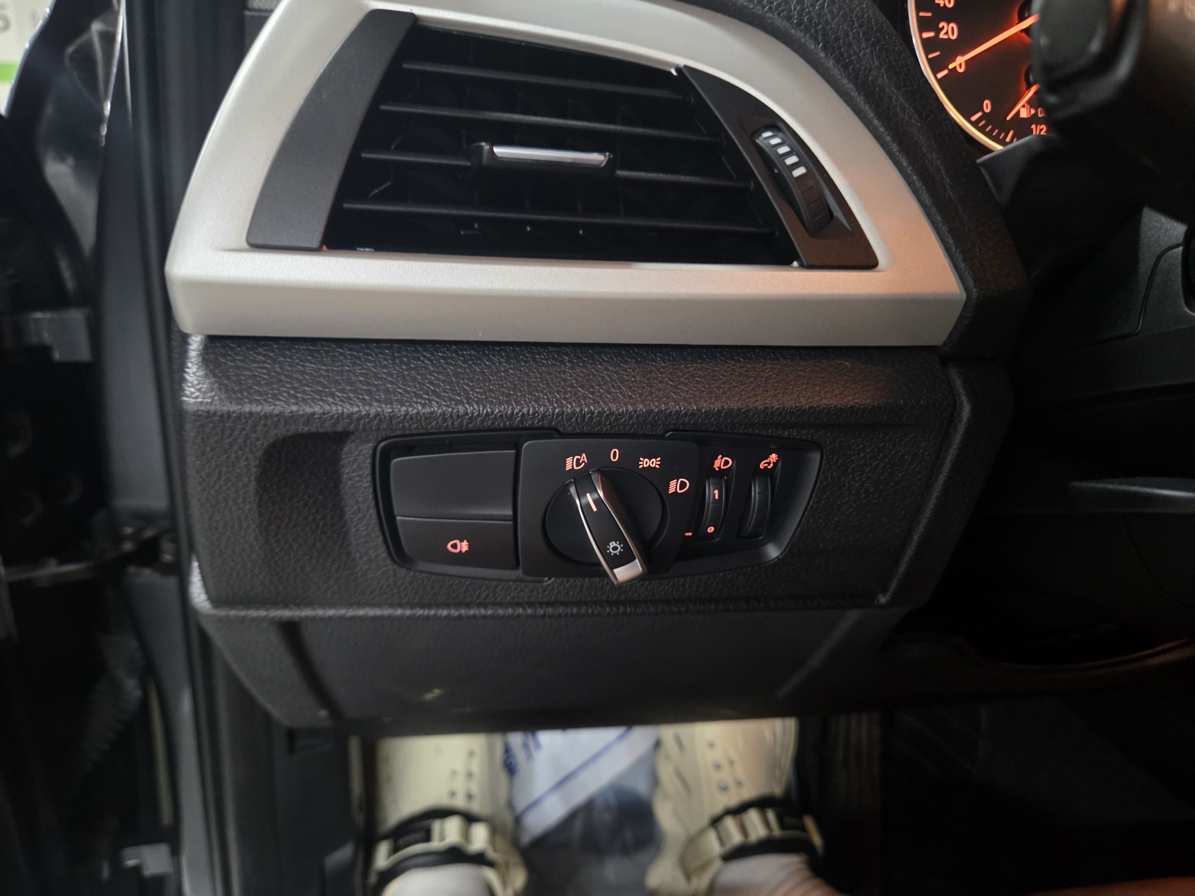 2017 BMW 1 SERIES (F20) 118D SPORT - Thumbnail 19