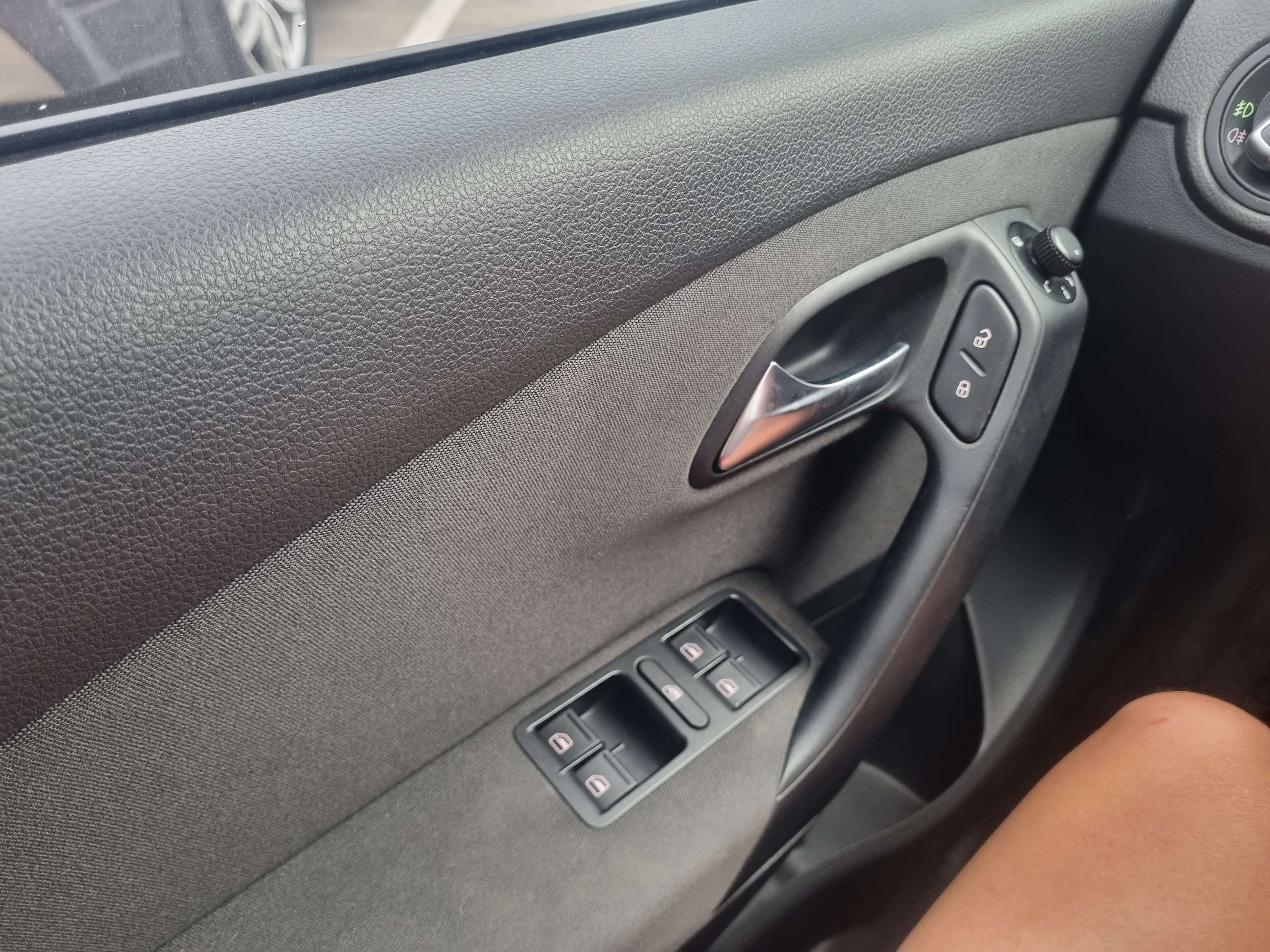 2013 VOLKSWAGEN POLO 1.6 TDI R-LINE - Thumbnail 32