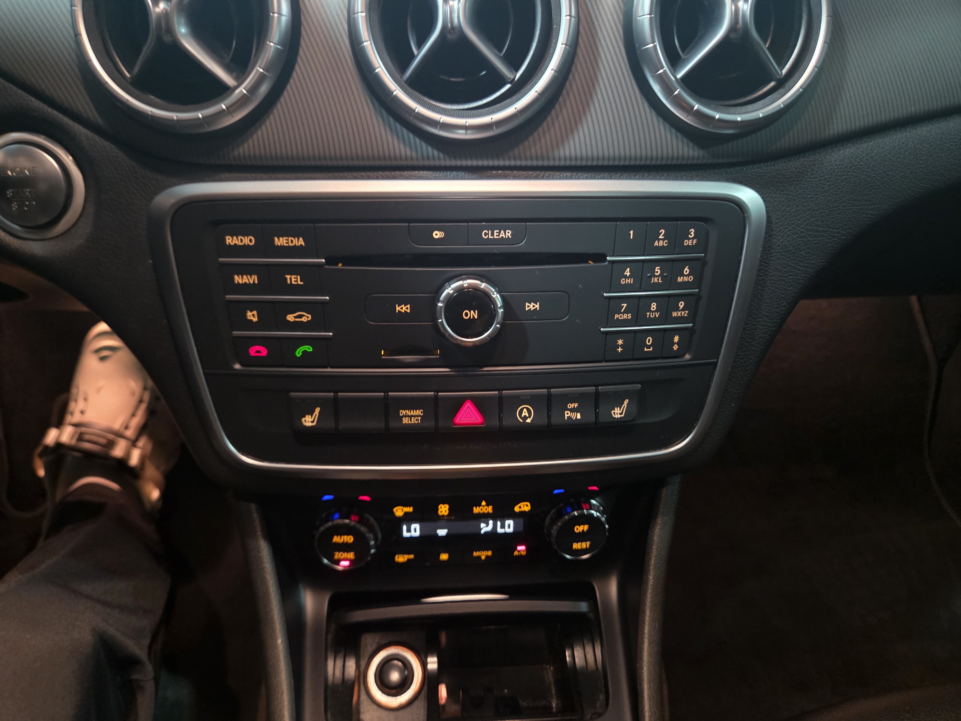 2016 MERCEDES-BENZ CLA-CLASS CLA 200D 4MATIC - Thumbnail 19
