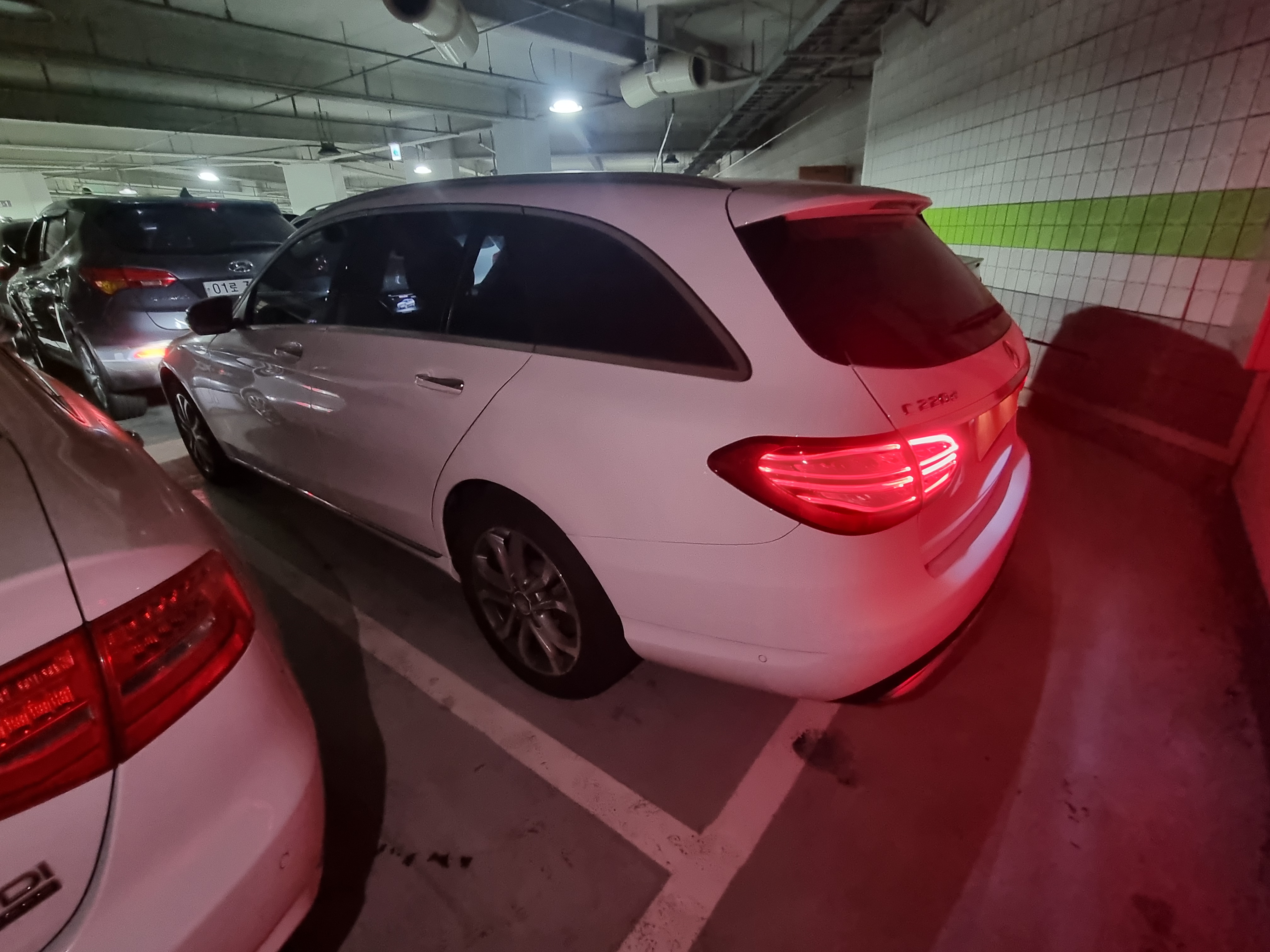 2016 BENZ W205 C220 d 4MATIC  Estate  - Thumbnail 3