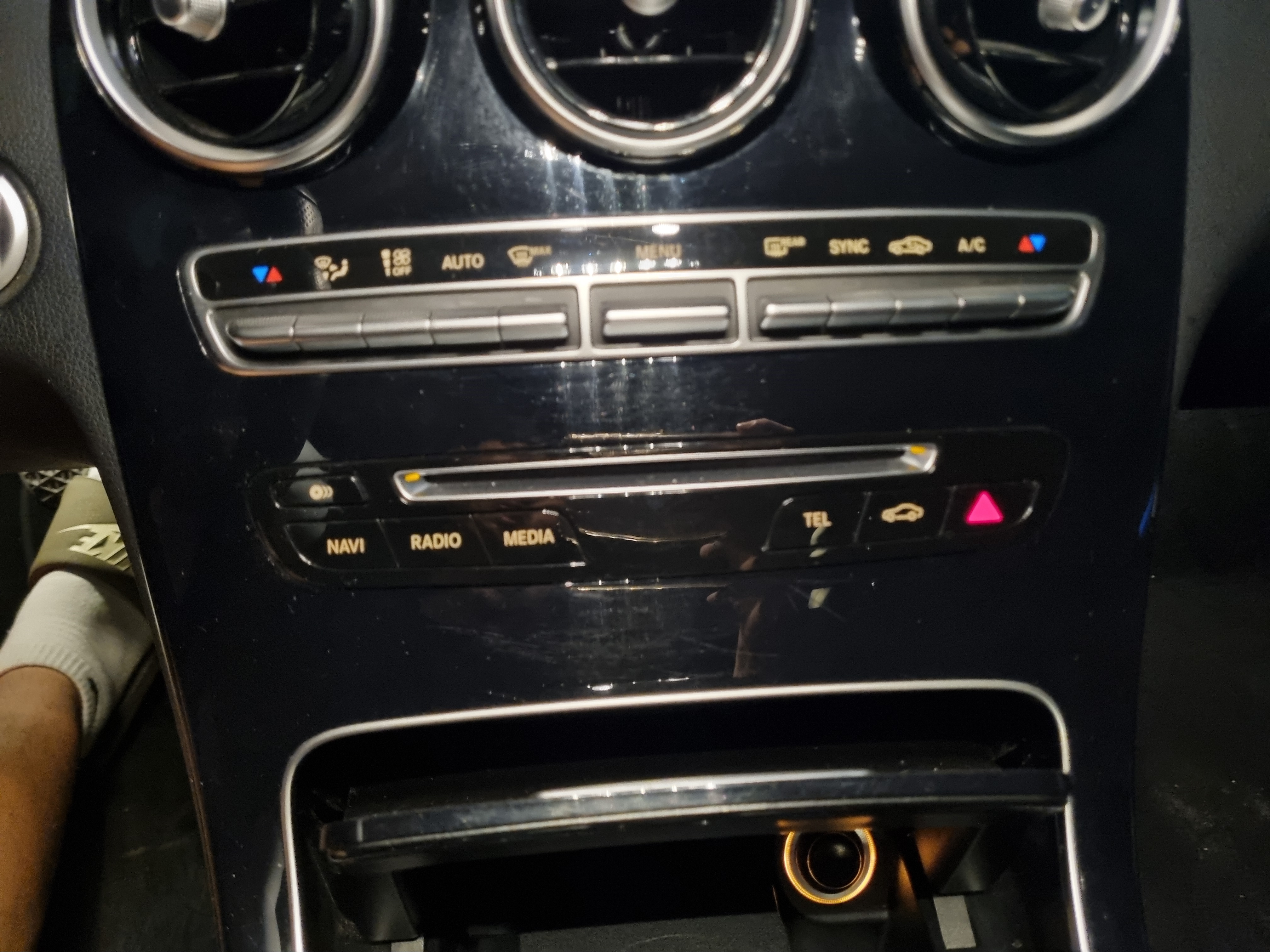 2016 BENZ W205 C220 d 4MATIC  Estate  - Thumbnail 18
