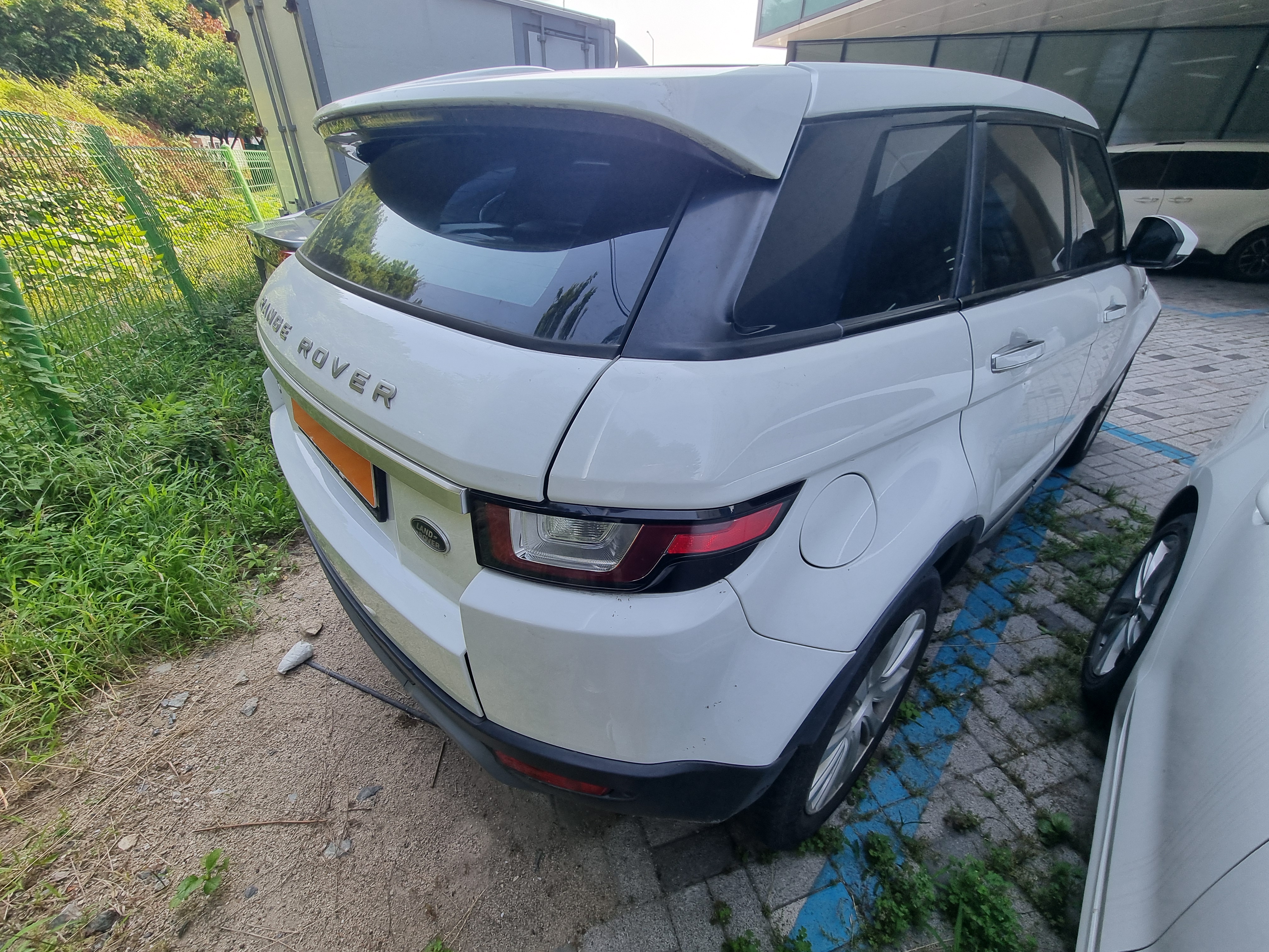 2016 LAND ROVER RANGE ROVER EVOQUE 2.0 TD4 SE - Thumbnail 6