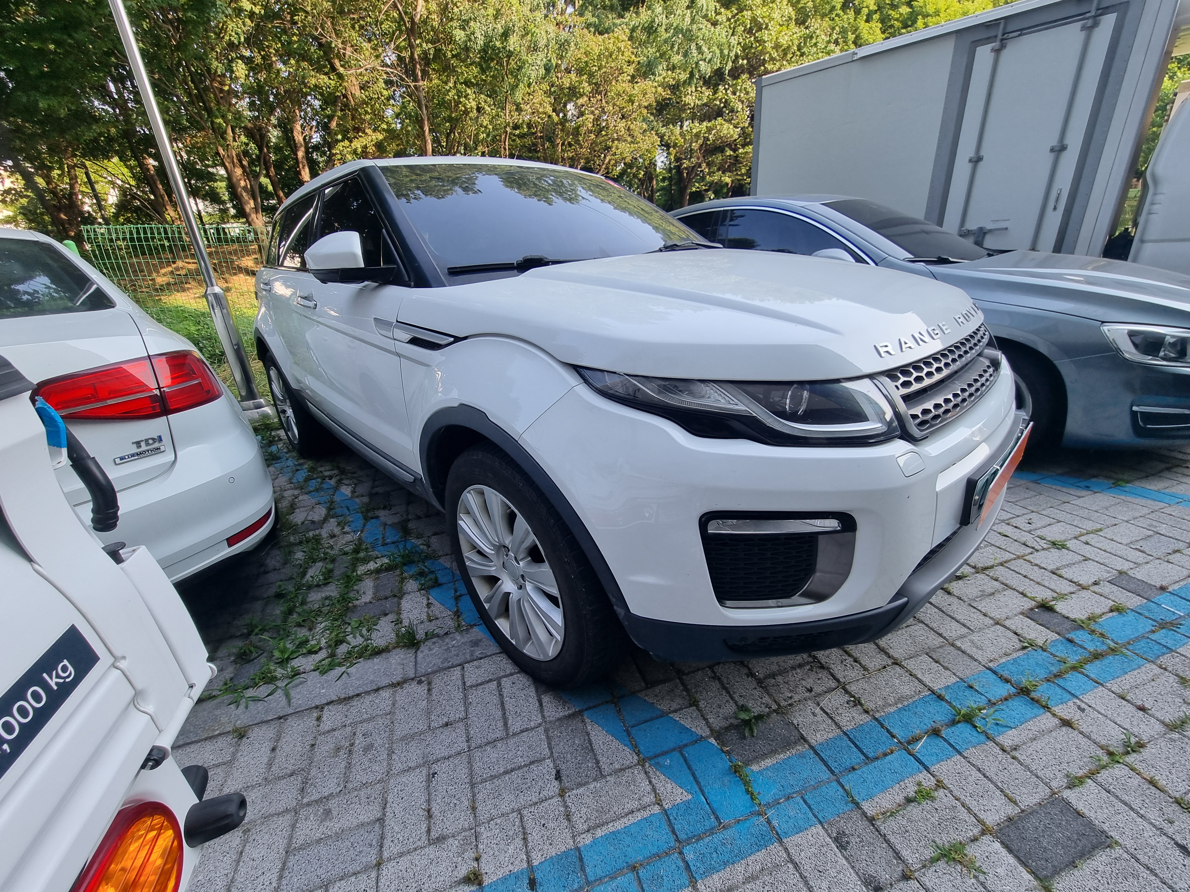 2016 LAND ROVER RANGE ROVER EVOQUE 2.0 TD4 SE - Thumbnail 8