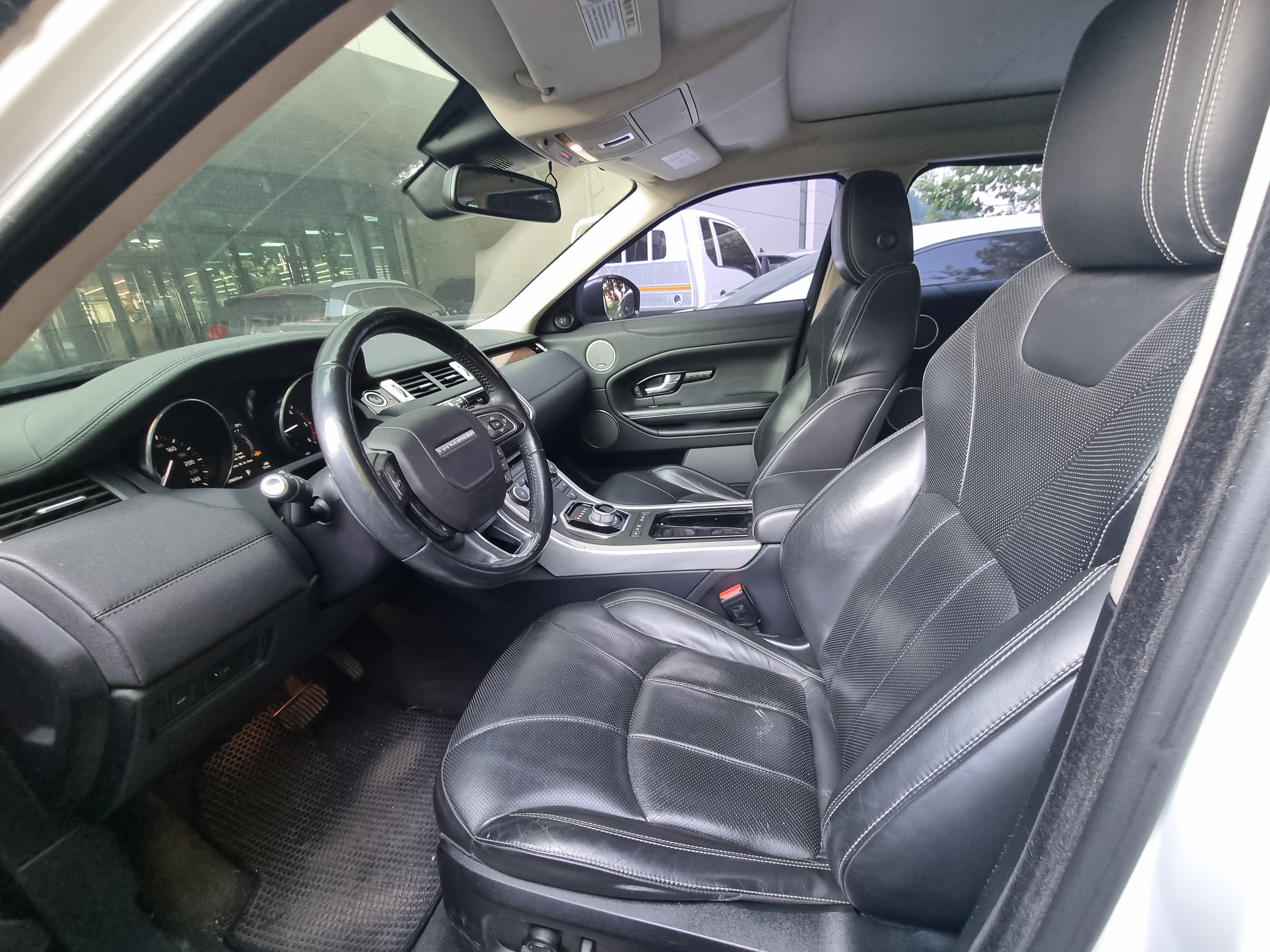 2016 LAND ROVER RANGE ROVER EVOQUE 2.0 TD4 SE - Thumbnail 19