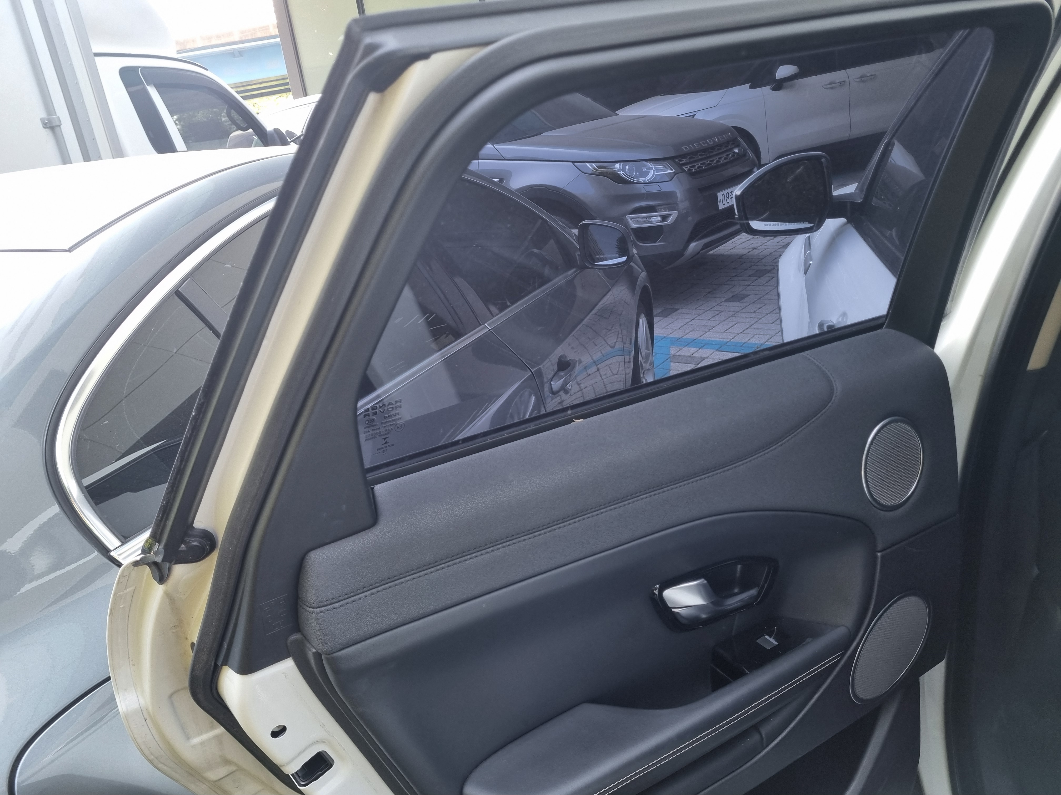 2016 LAND ROVER RANGE ROVER EVOQUE 2.0 TD4 SE - Thumbnail 33