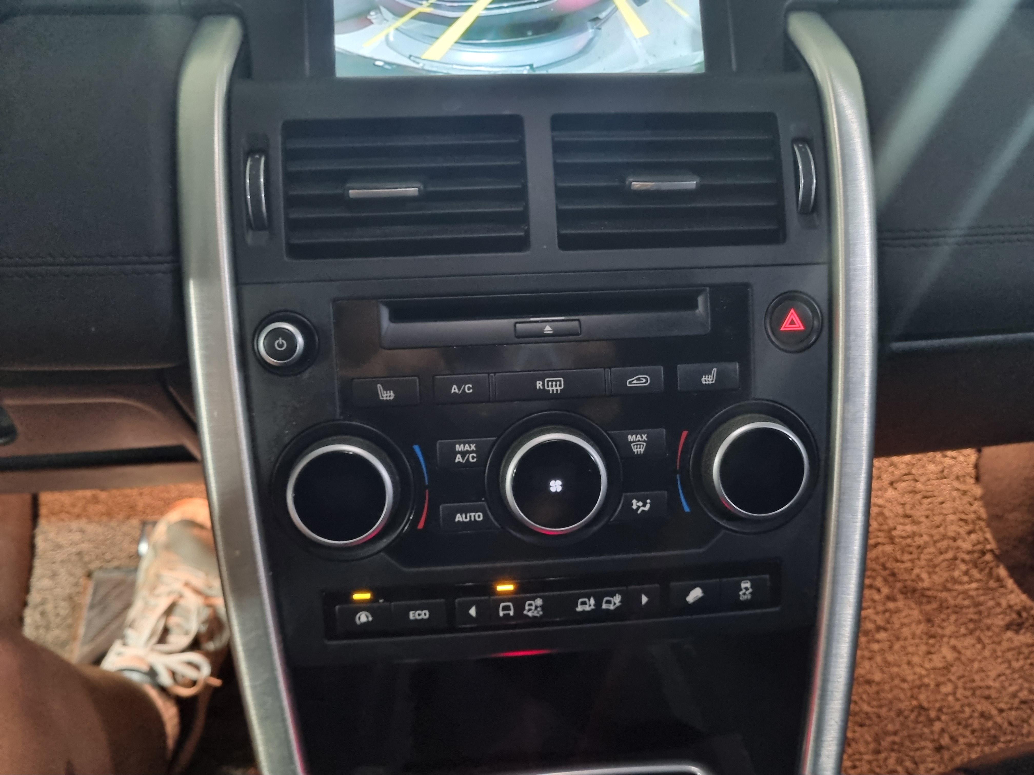 2015 LAND ROVER DISCOVERY SPORT 2.2 SD4 HSE LUXURY - Thumbnail 22