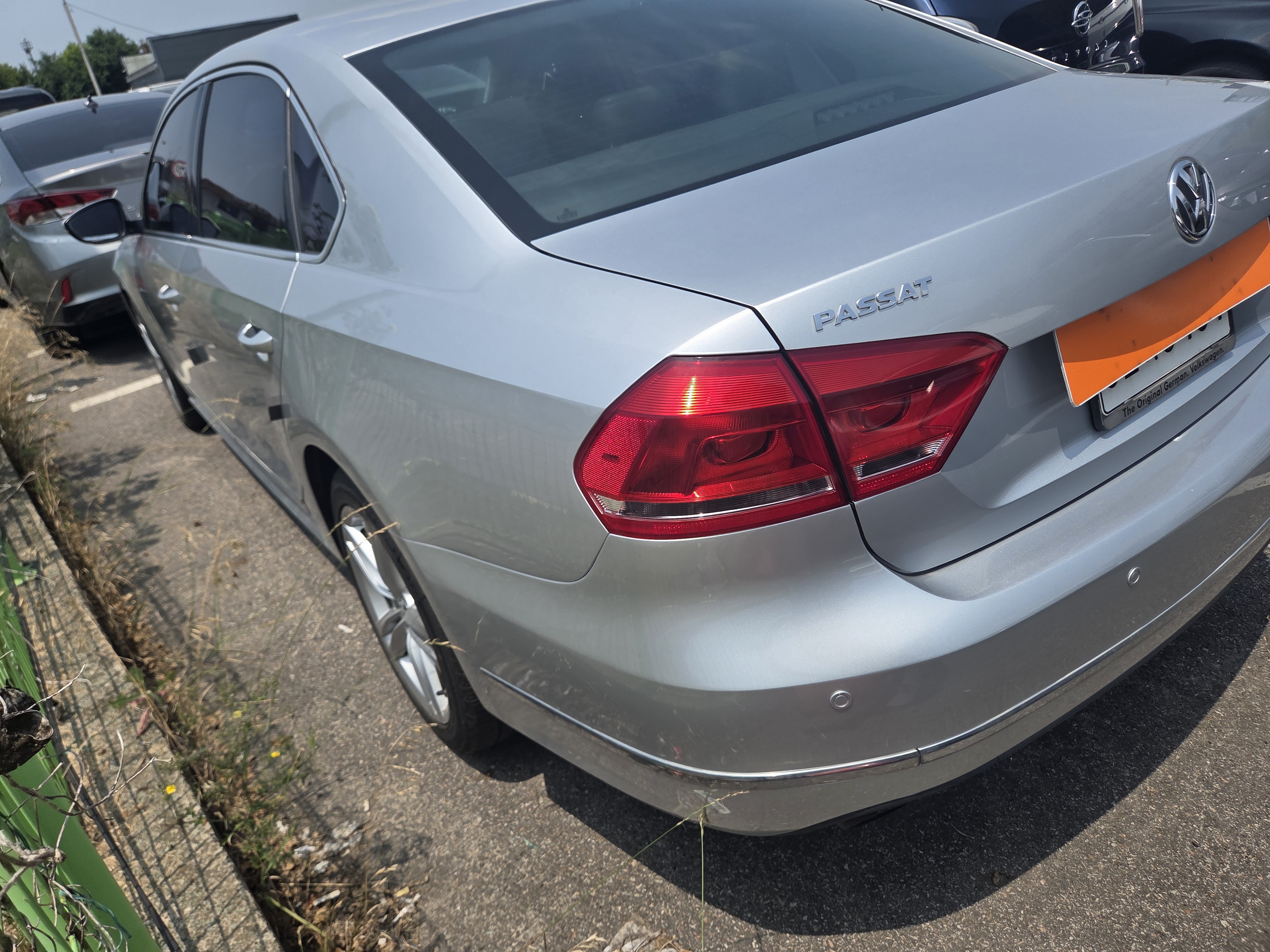 2015 VOLKSWAGEN PASSAT 2.0 TDI - Thumbnail 2