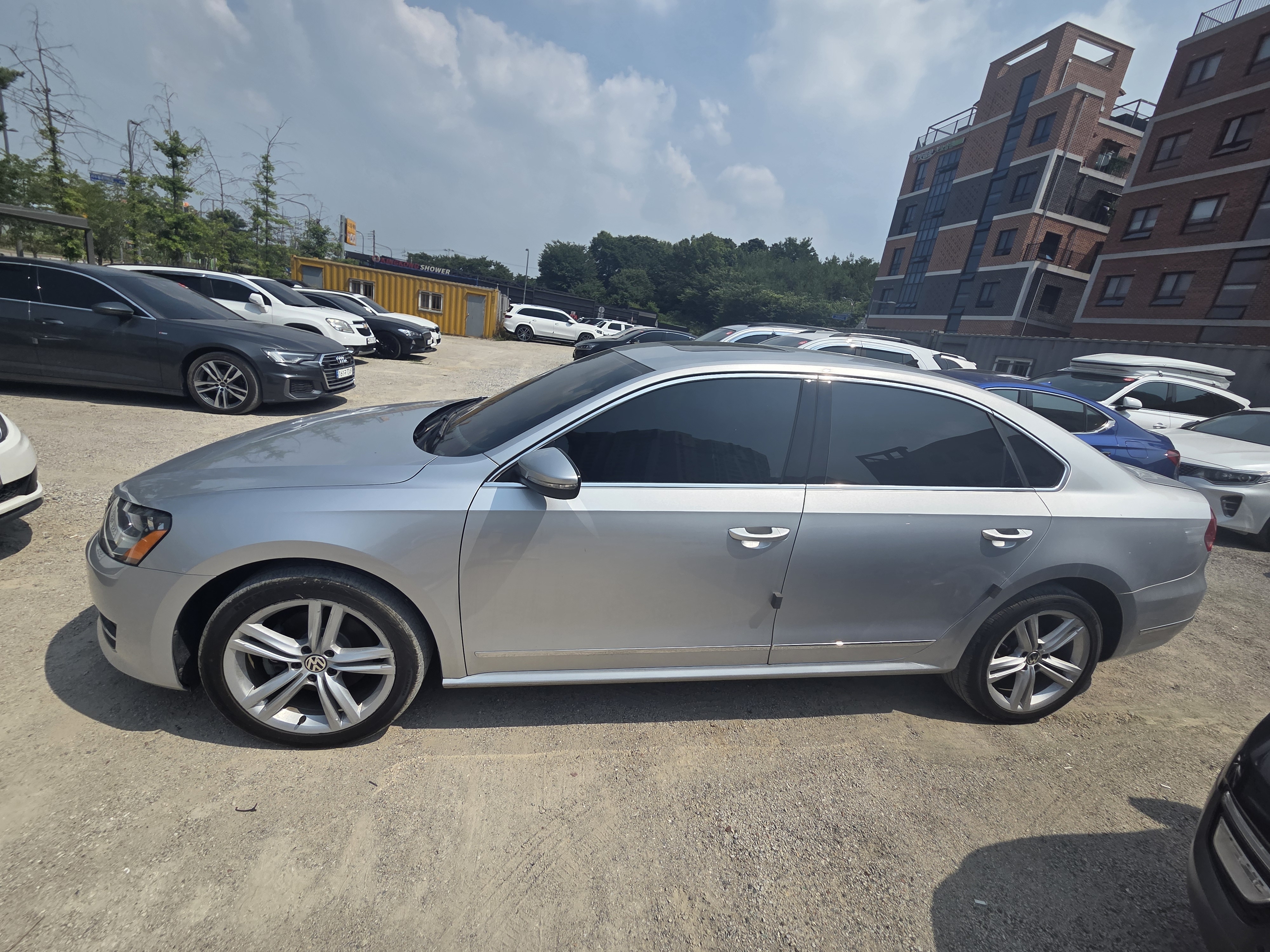 2013 VOLKSWAGEN PASSAT 2.0 TDI - Thumbnail 2