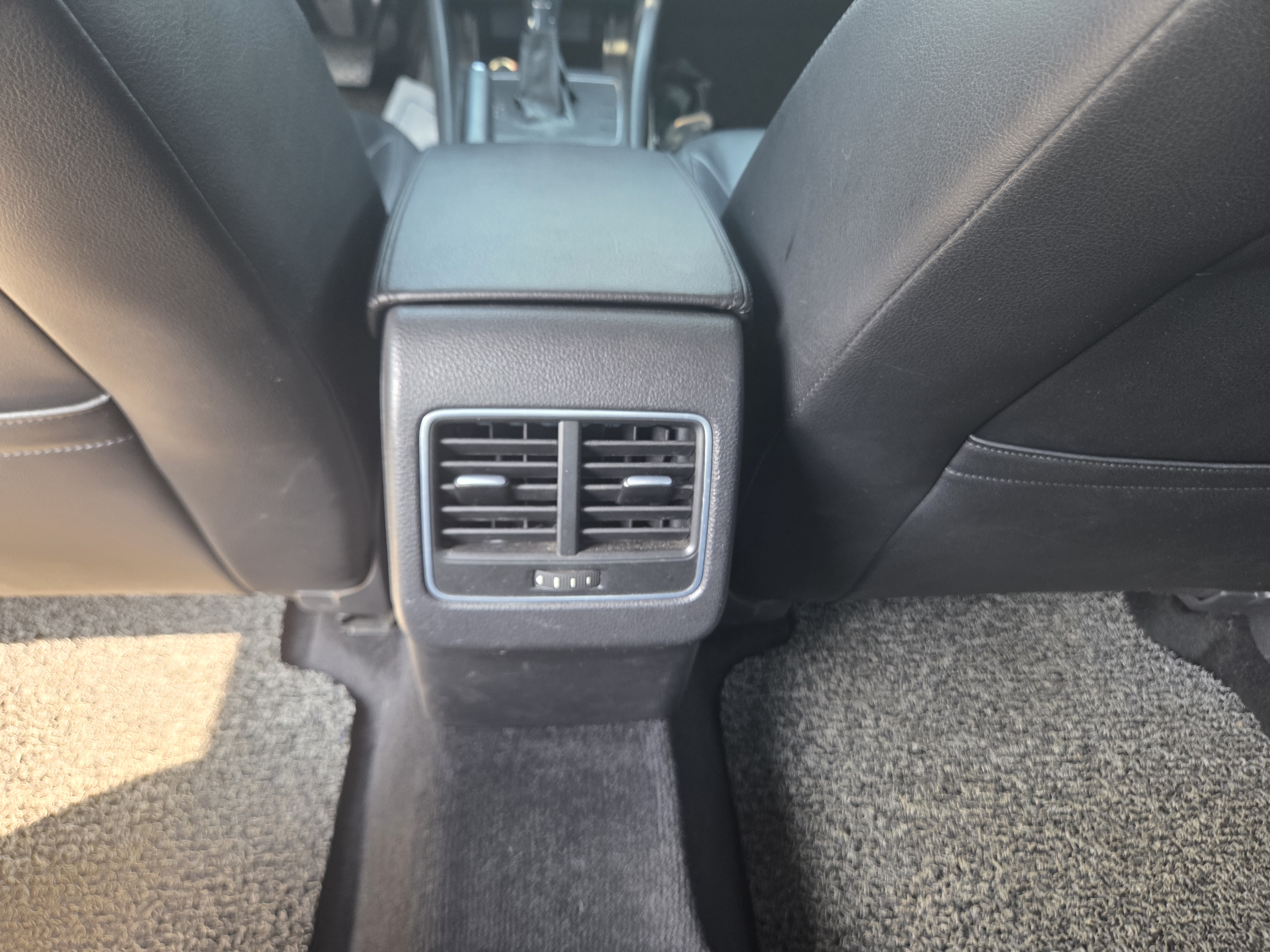 2013 VOLKSWAGEN PASSAT 2.0 TDI - Thumbnail 35