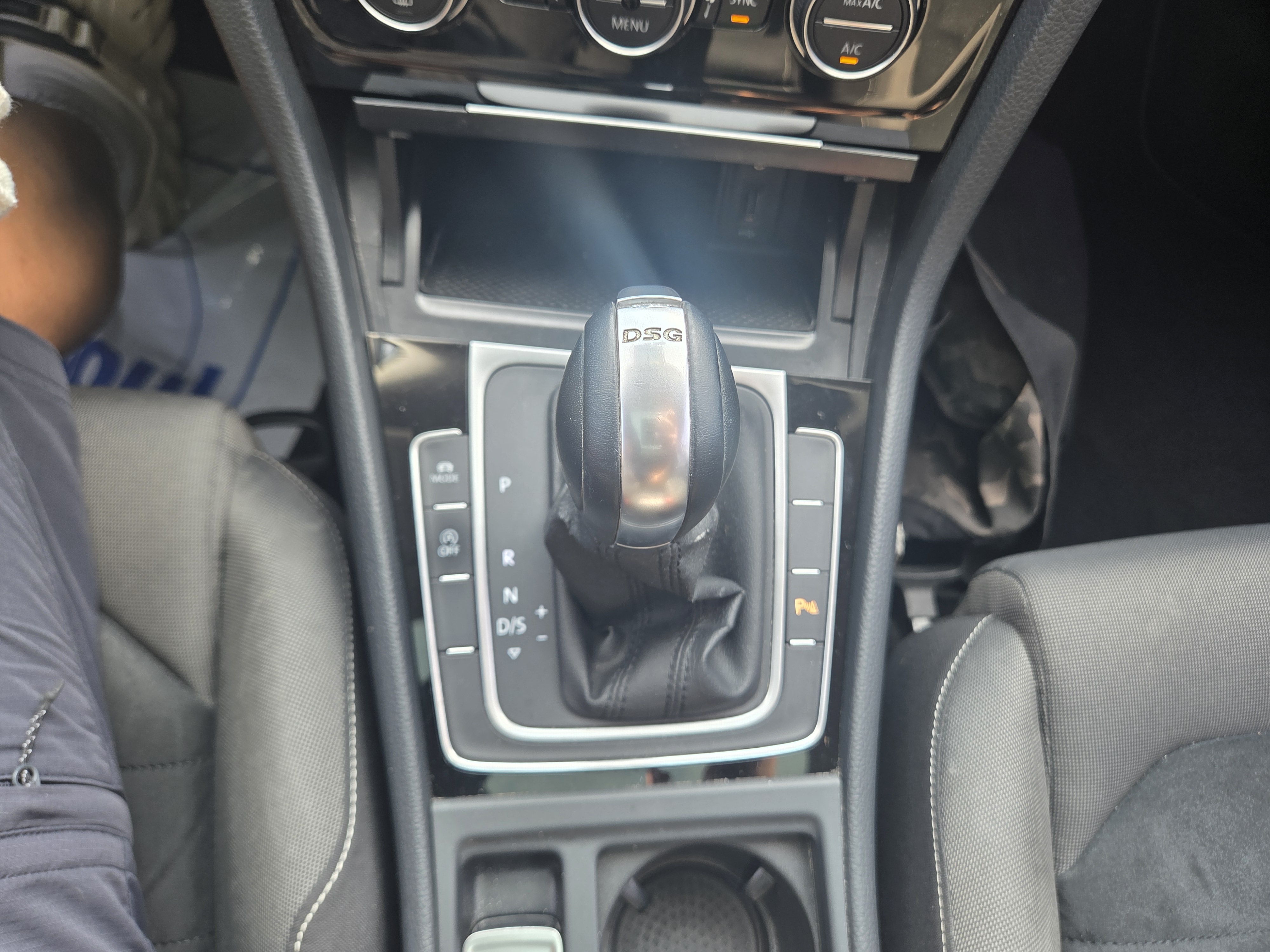 2015 VOLKSWAGEN GOLF7 2.0 TDI - Thumbnail 21
