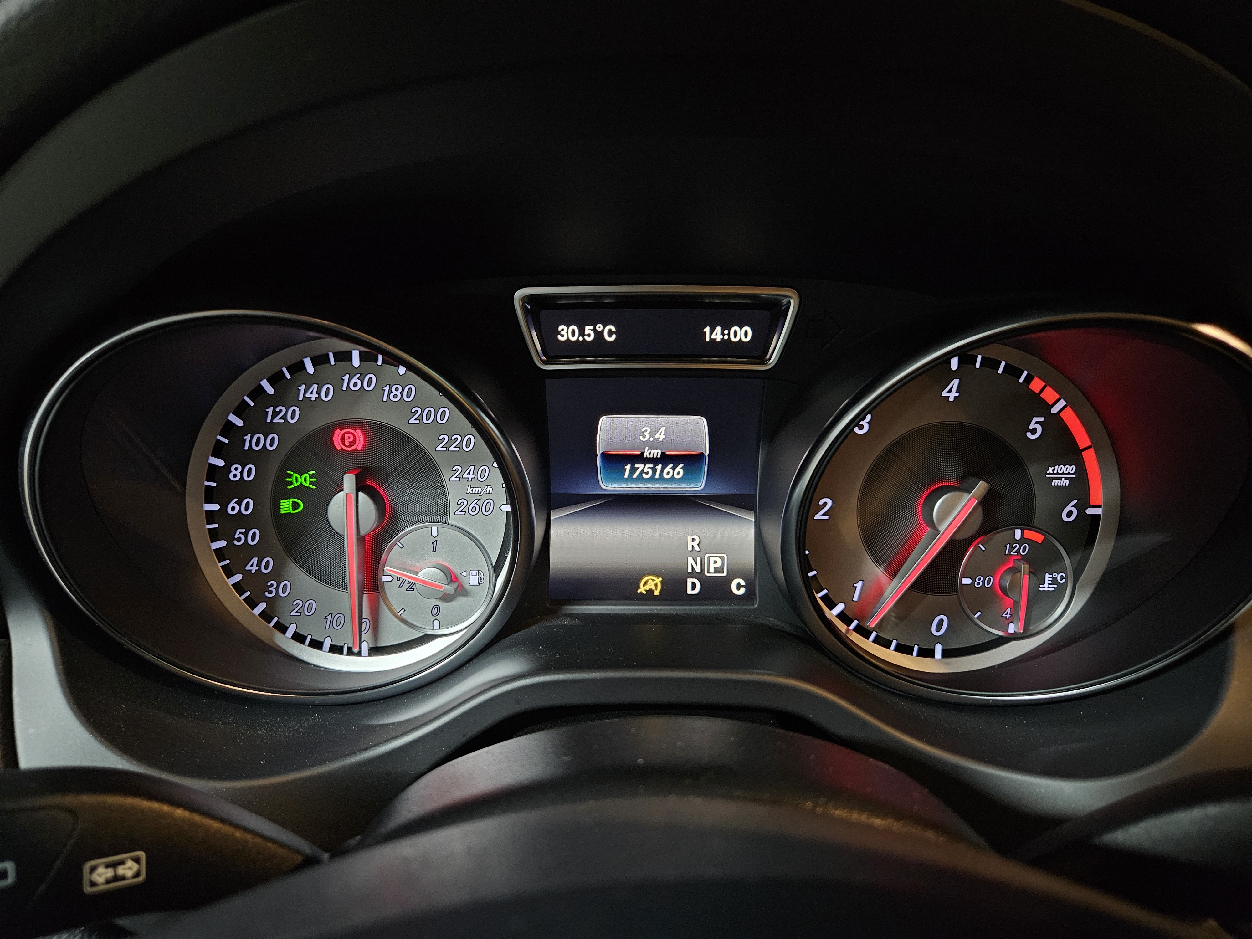 2016 MERCEDES-BENZ  GLA-CLASS X156 GLA200 D 4MATIC - Thumbnail 26