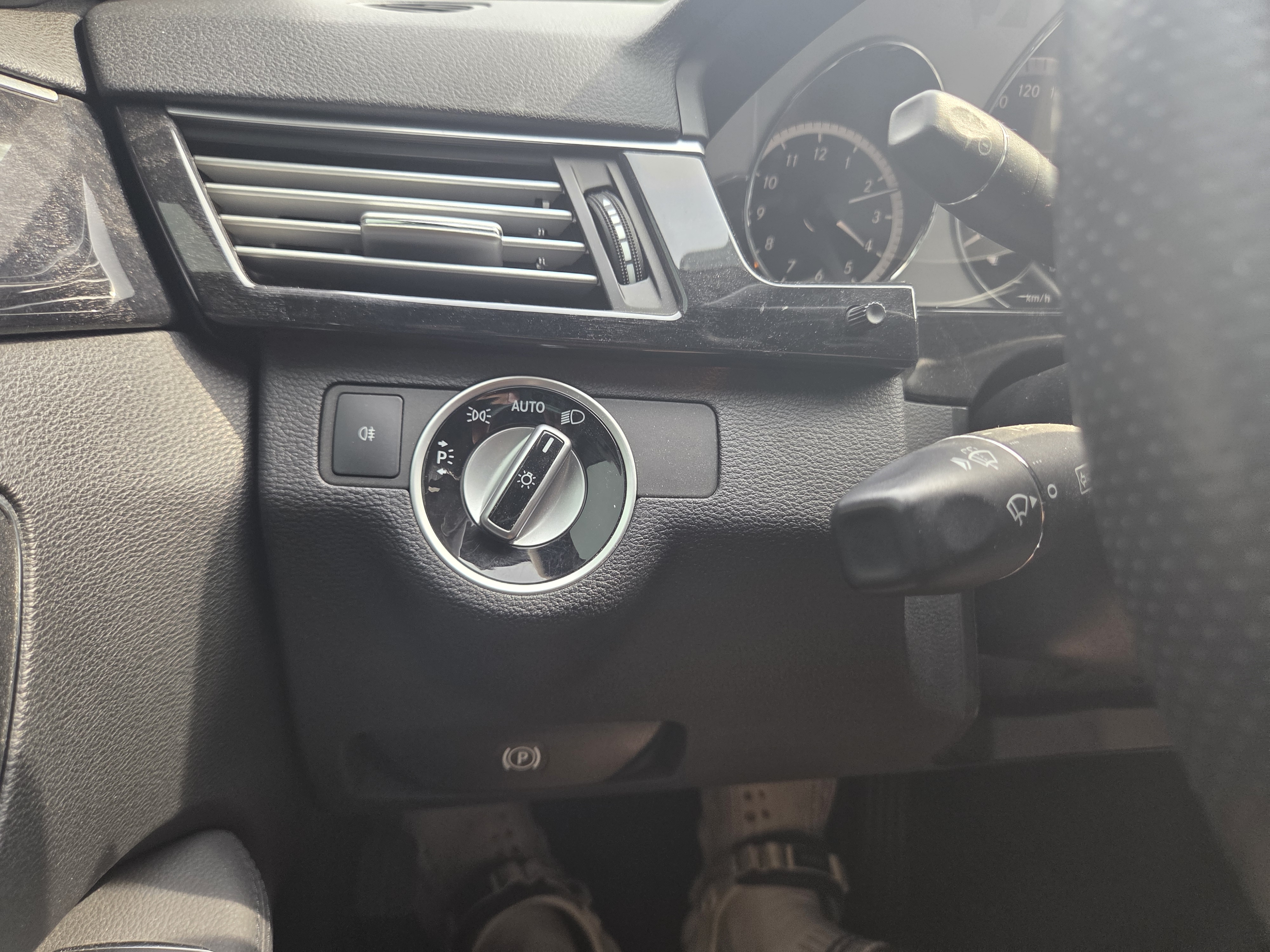 2013 MERCEDES-BENZ E-CLASS W212 E220 CDI AVANTGARDE - Thumbnail 21