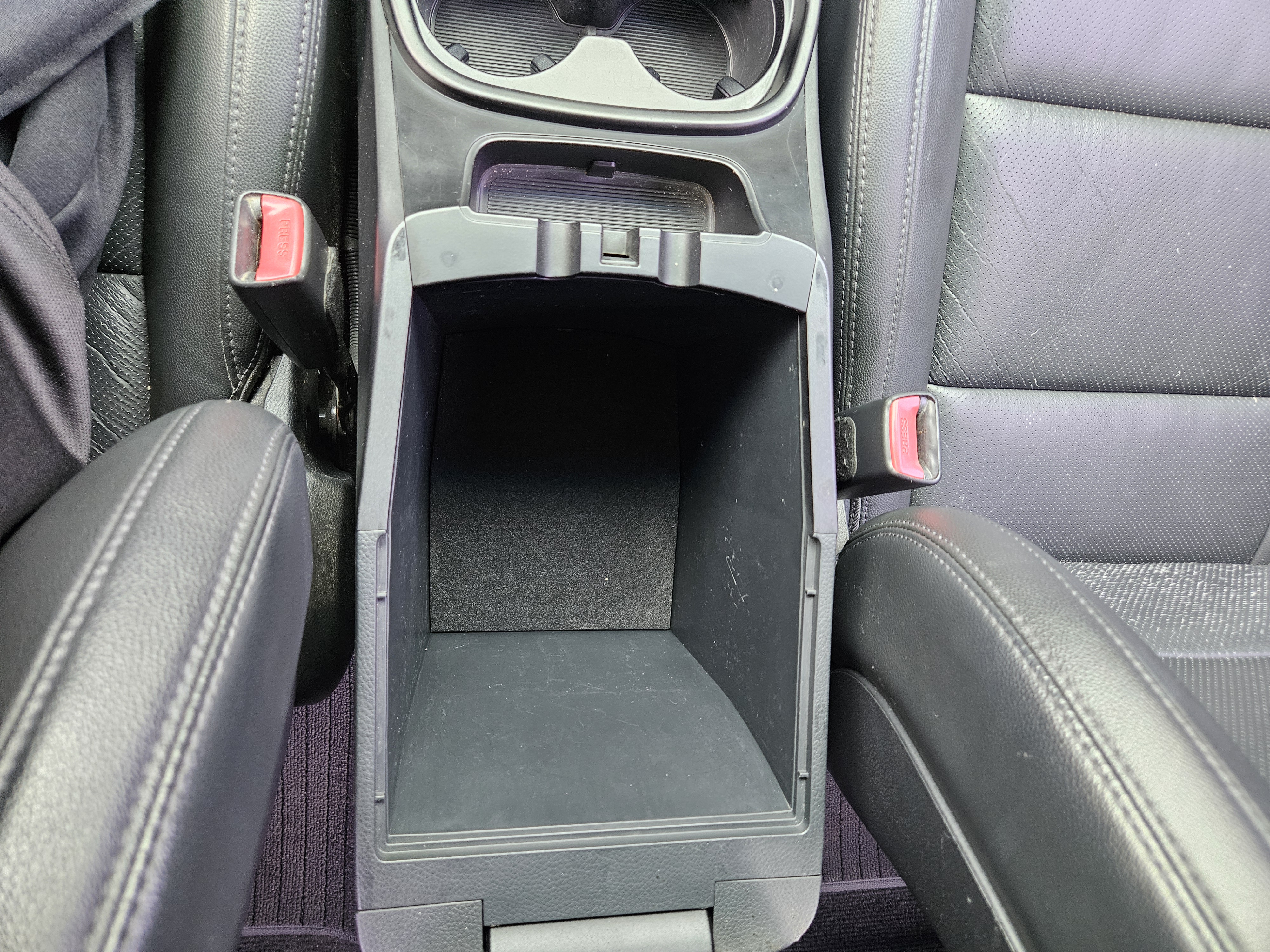 2015 HYUNDAI SANTA FE DM 2.2 DIESEL 2WD EXCLUSIVE - Thumbnail 25