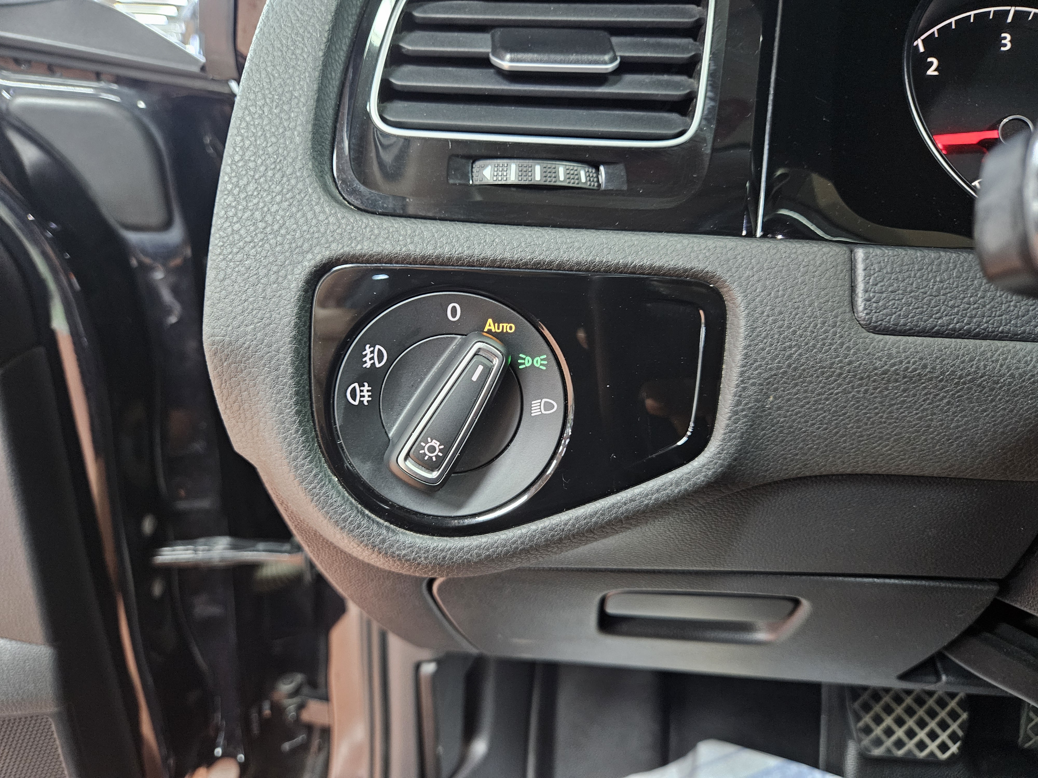 2015 VOLKSWAGEN GOLF 7 2.0 TDI - Thumbnail 27