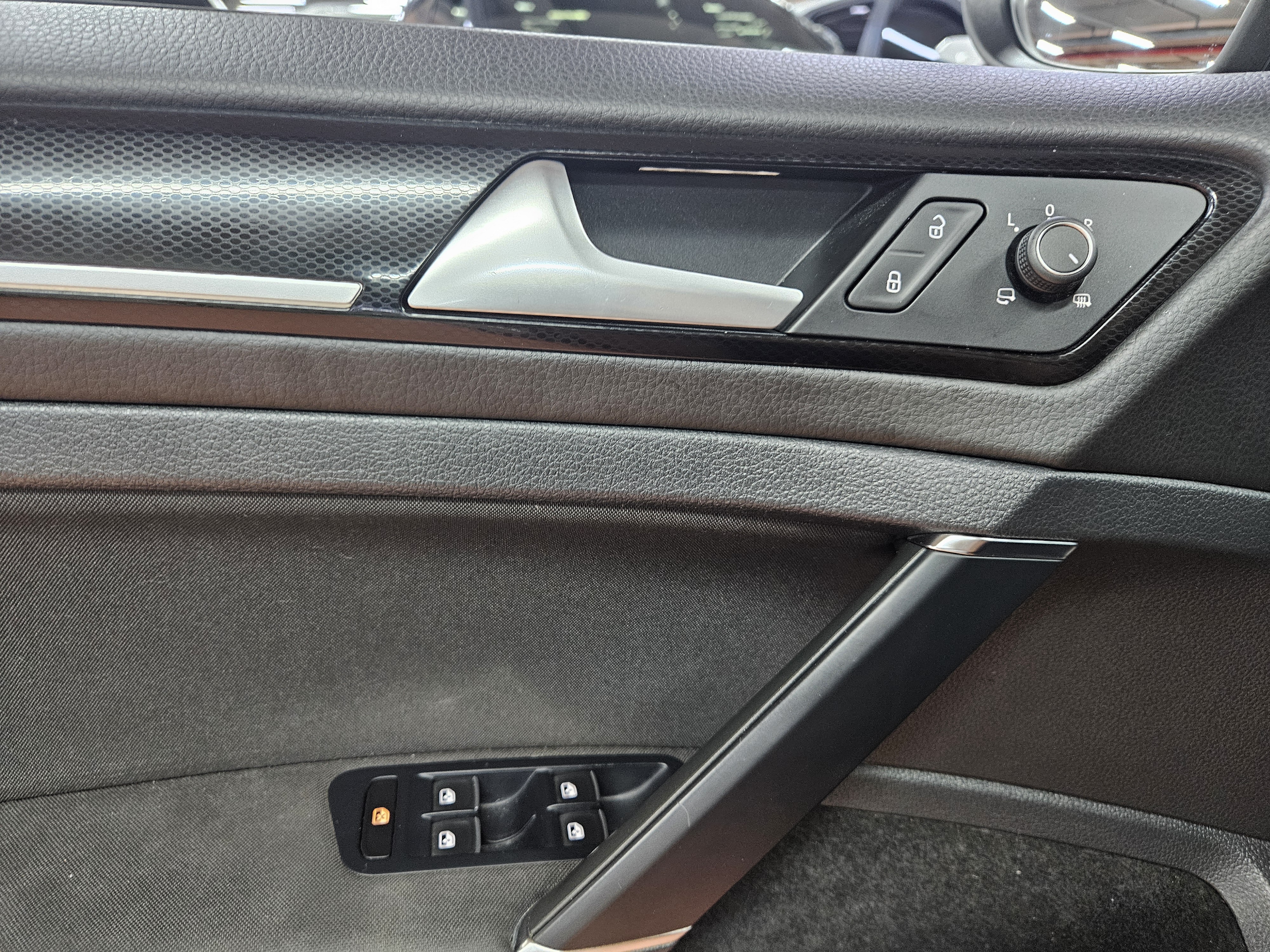 2015 VOLKSWAGEN GOLF 7 2.0 TDI - Thumbnail 28