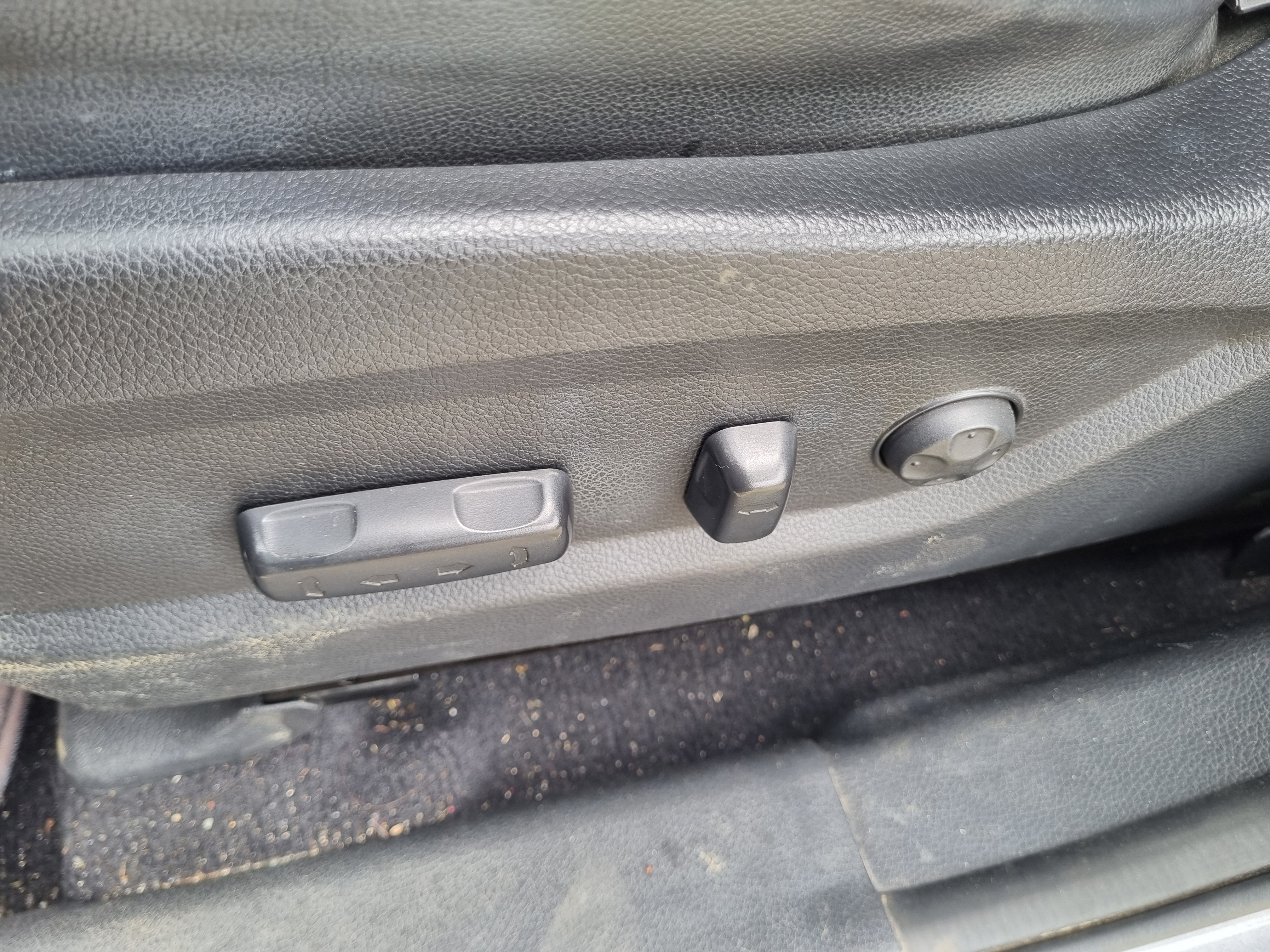 2012 HYUNDAI SANTA FE DM DIESEL 2WD 2.0 PREMIUM - Thumbnail 31