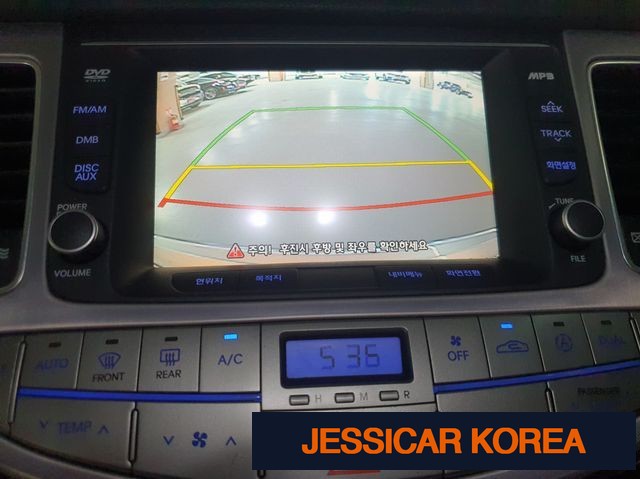 2013 Hyundai Genesis - Thumbnail 10