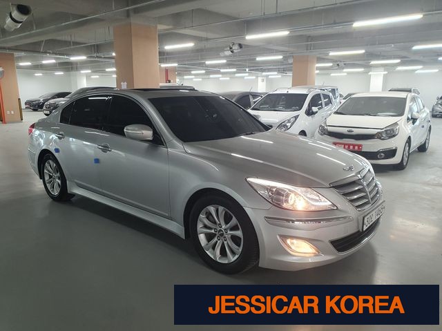 2013 Hyundai Genesis - Thumbnail 16