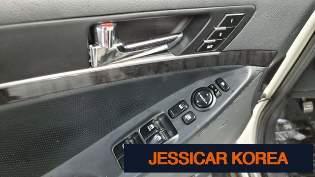 2009 Hyundai Veracruz - Thumbnail 5