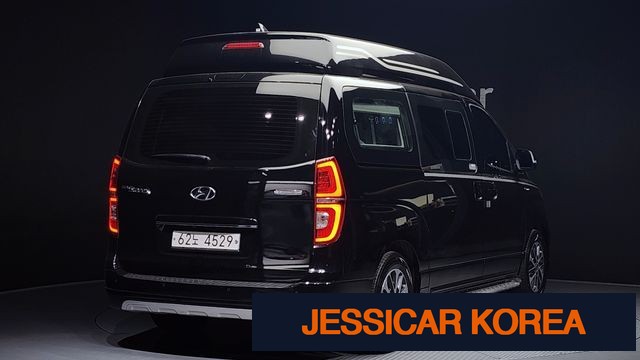 2019 Hyundai The New Grand Starex - Thumbnail 2