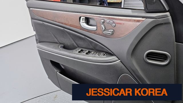 2012 Hyundai Equus (new model) - Thumbnail 16