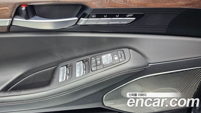2021 Genesis G90 - Thumbnail 6