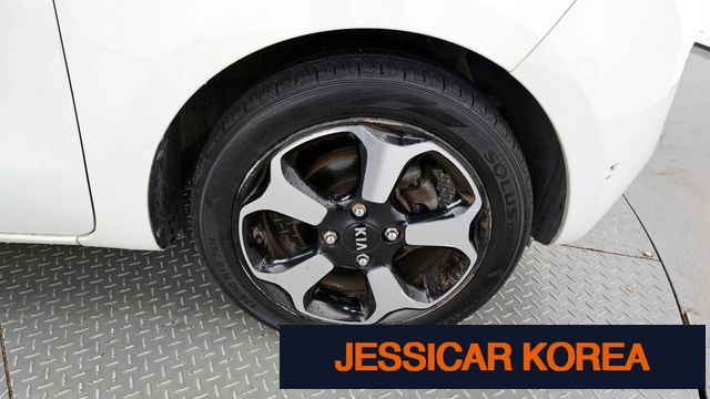 2017 Kia Ray - Thumbnail 9
