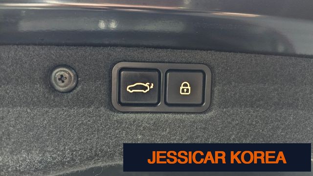 2010 Hyundai Equus (new model) - Thumbnail 2